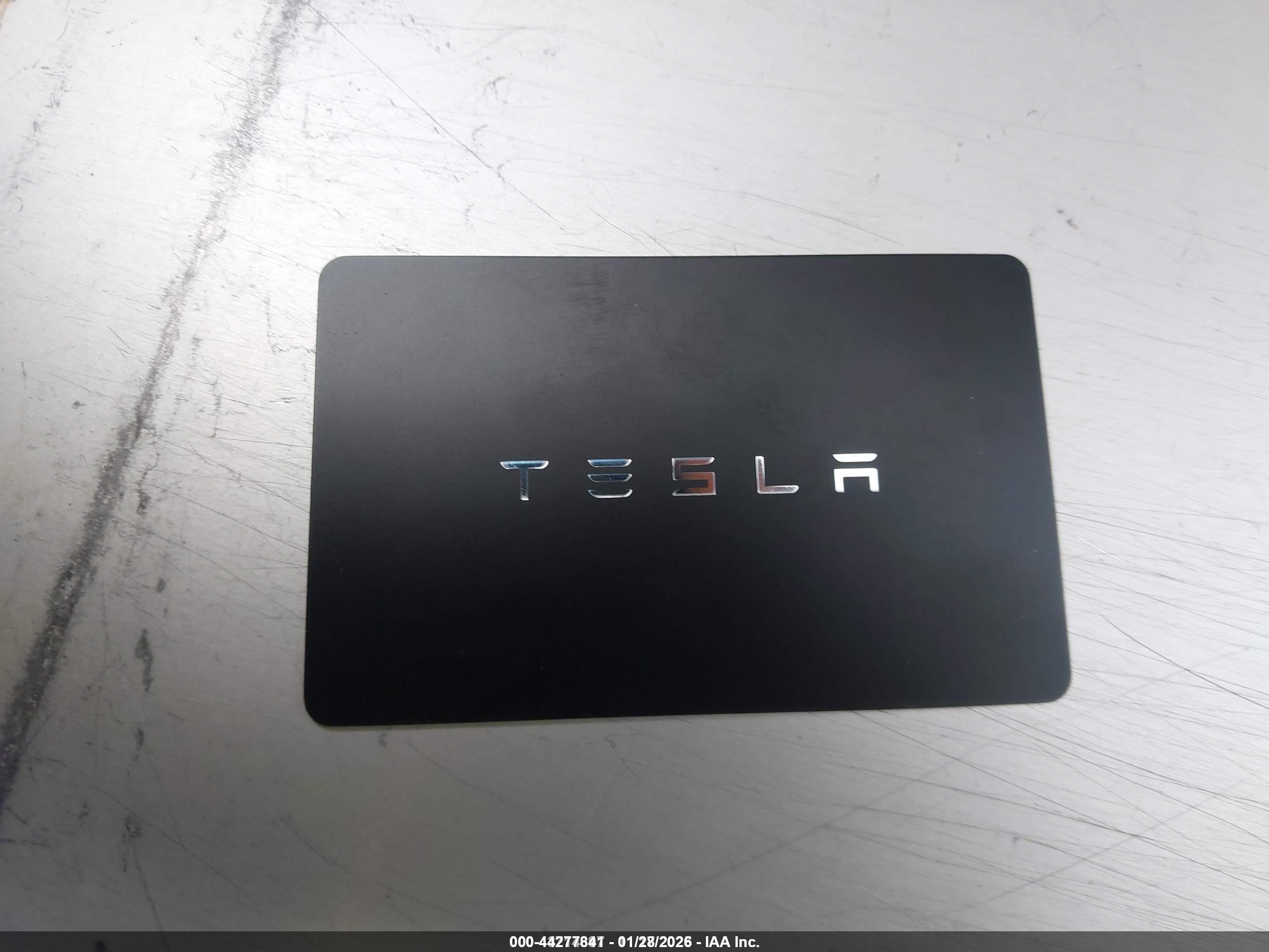 TESLA MODEL image 11
