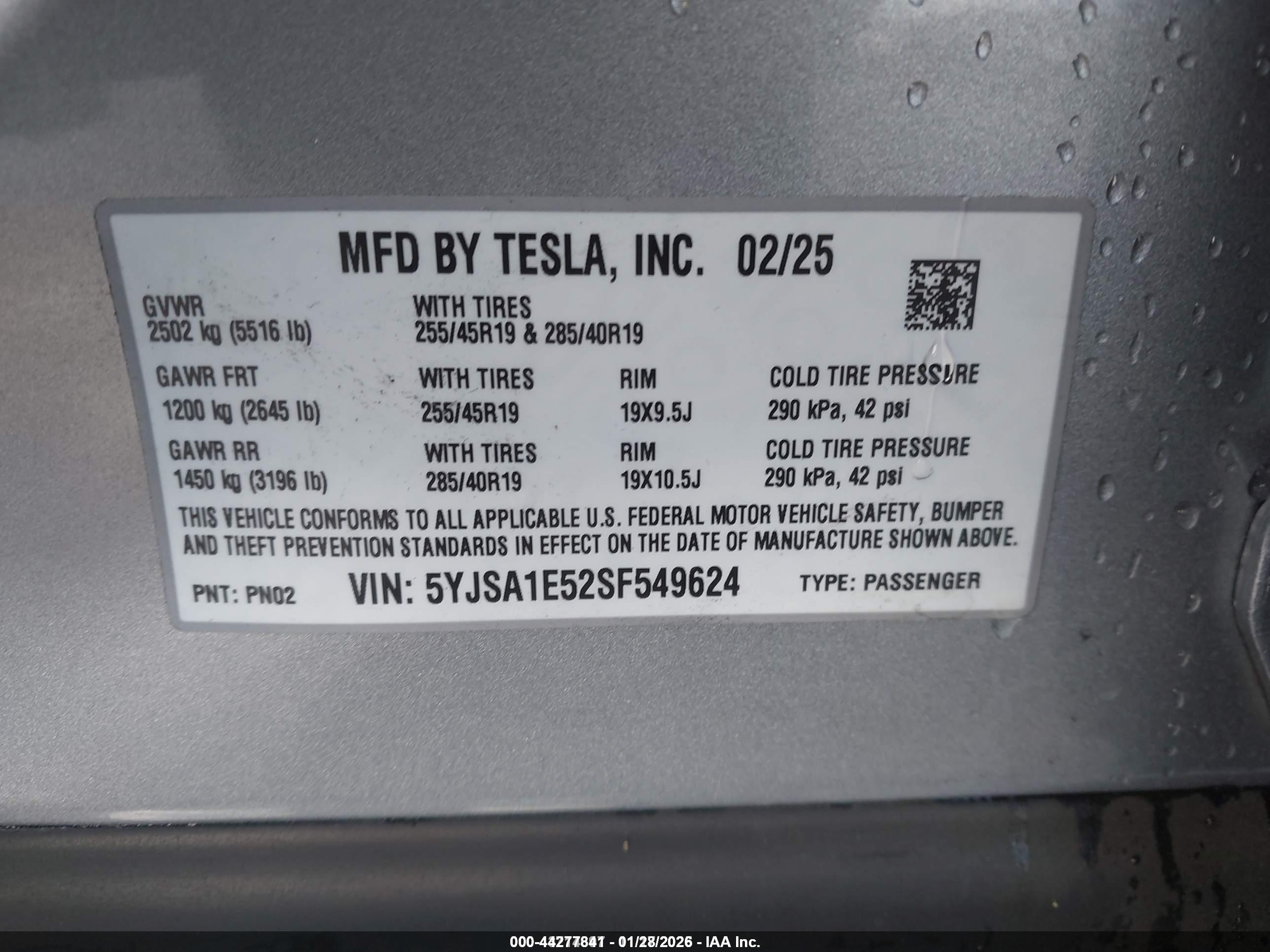 TESLA MODEL image 9