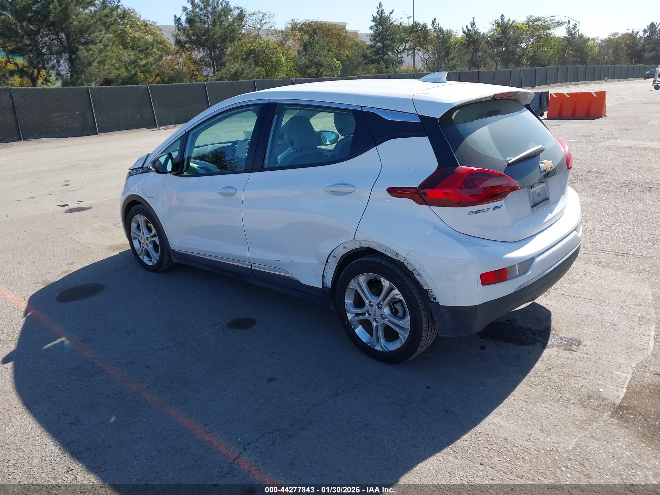 CHEVROLET BOLT image 3