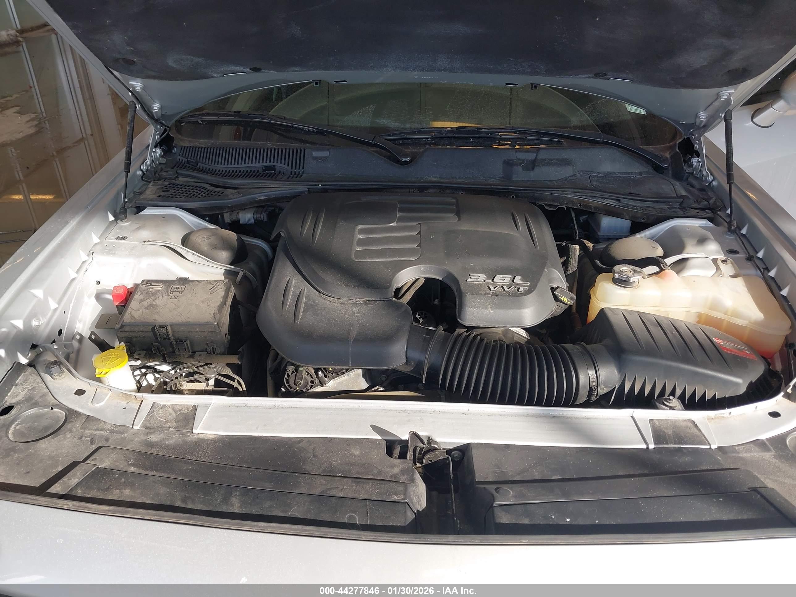 DODGE CHALLENGER image 10