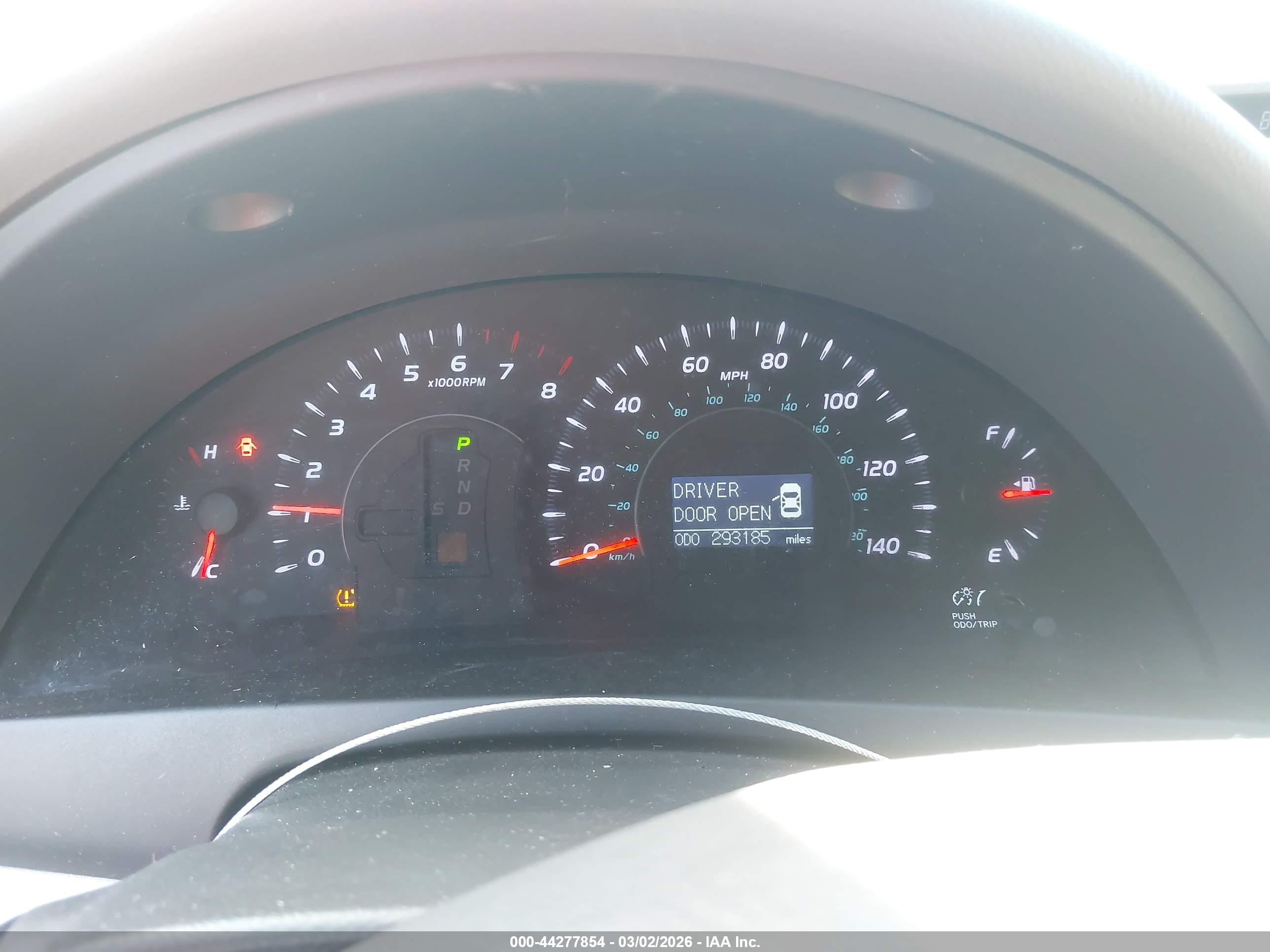 TOYOTA CAMRY image 7