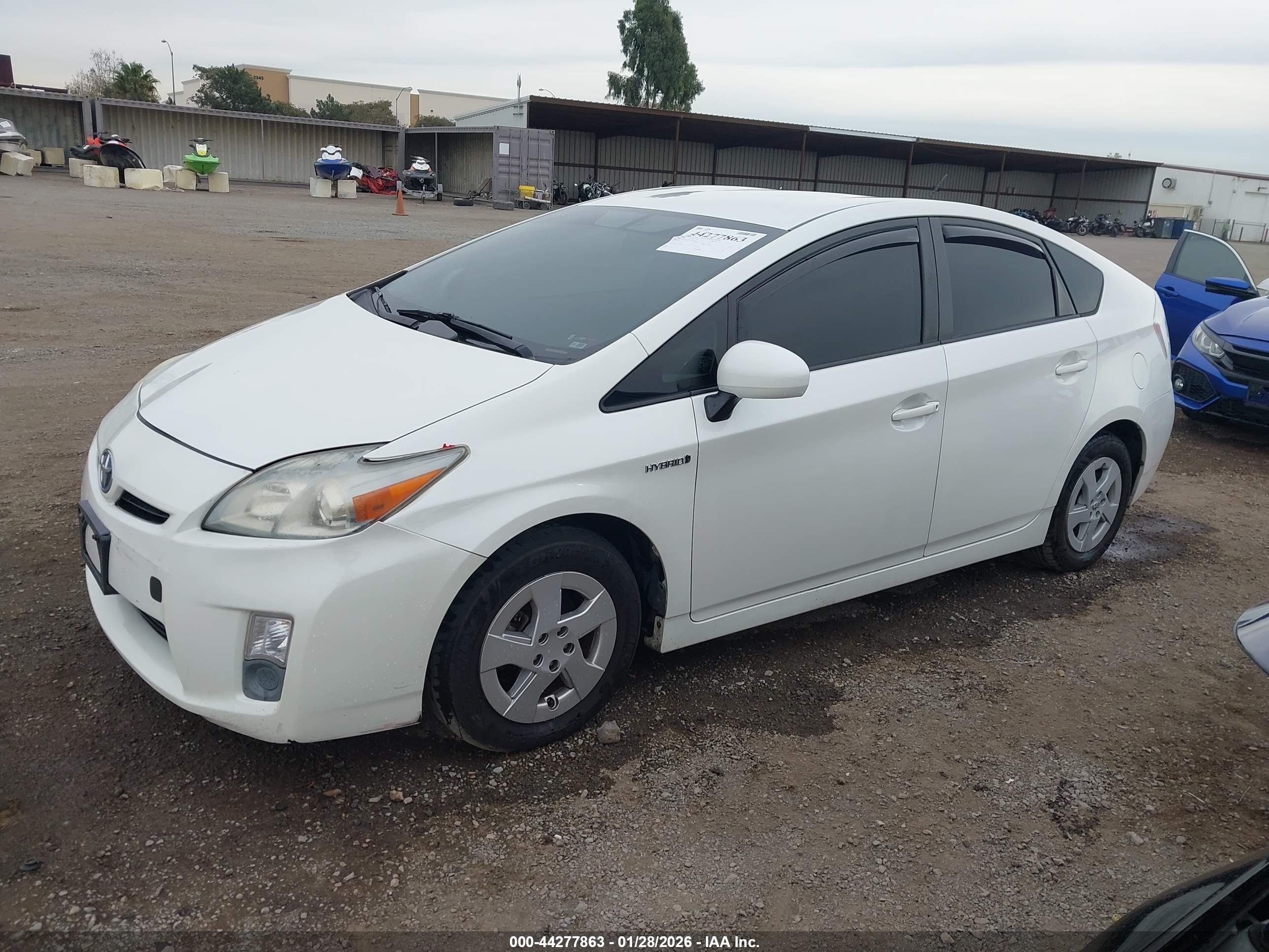 TOYOTA PRIUS image 2