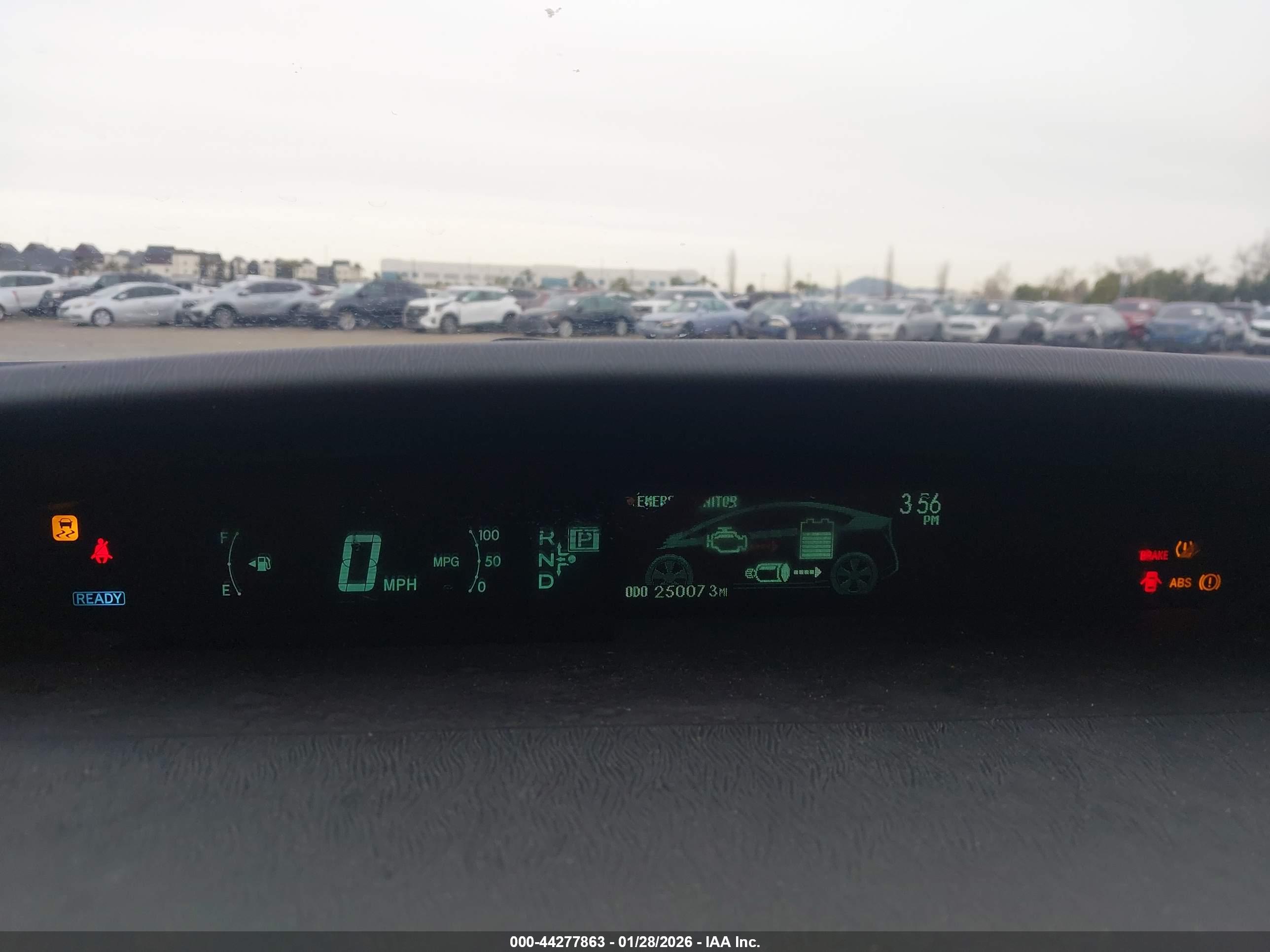 TOYOTA PRIUS image 7