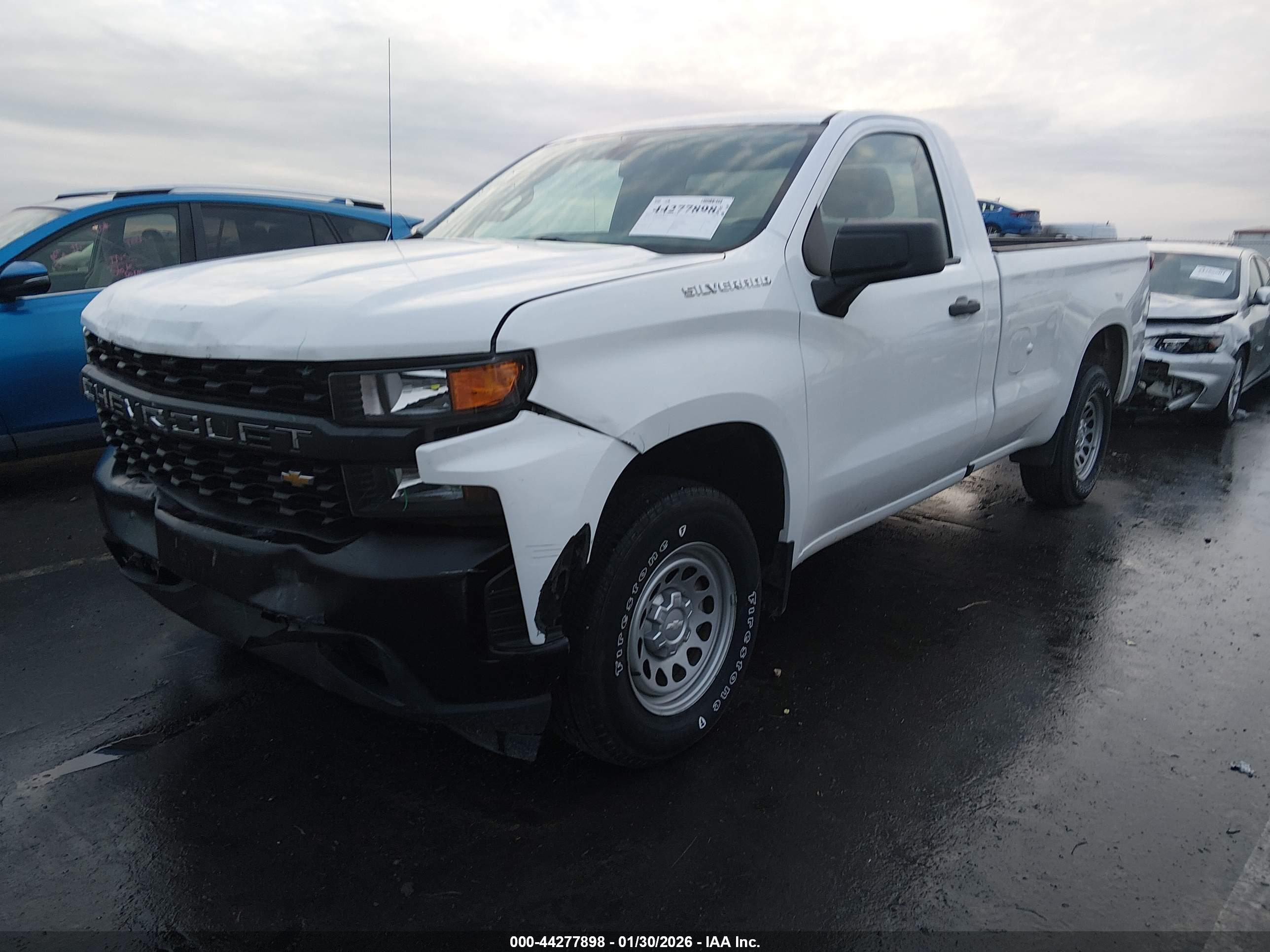 CHEVROLET SILVERADO image 2