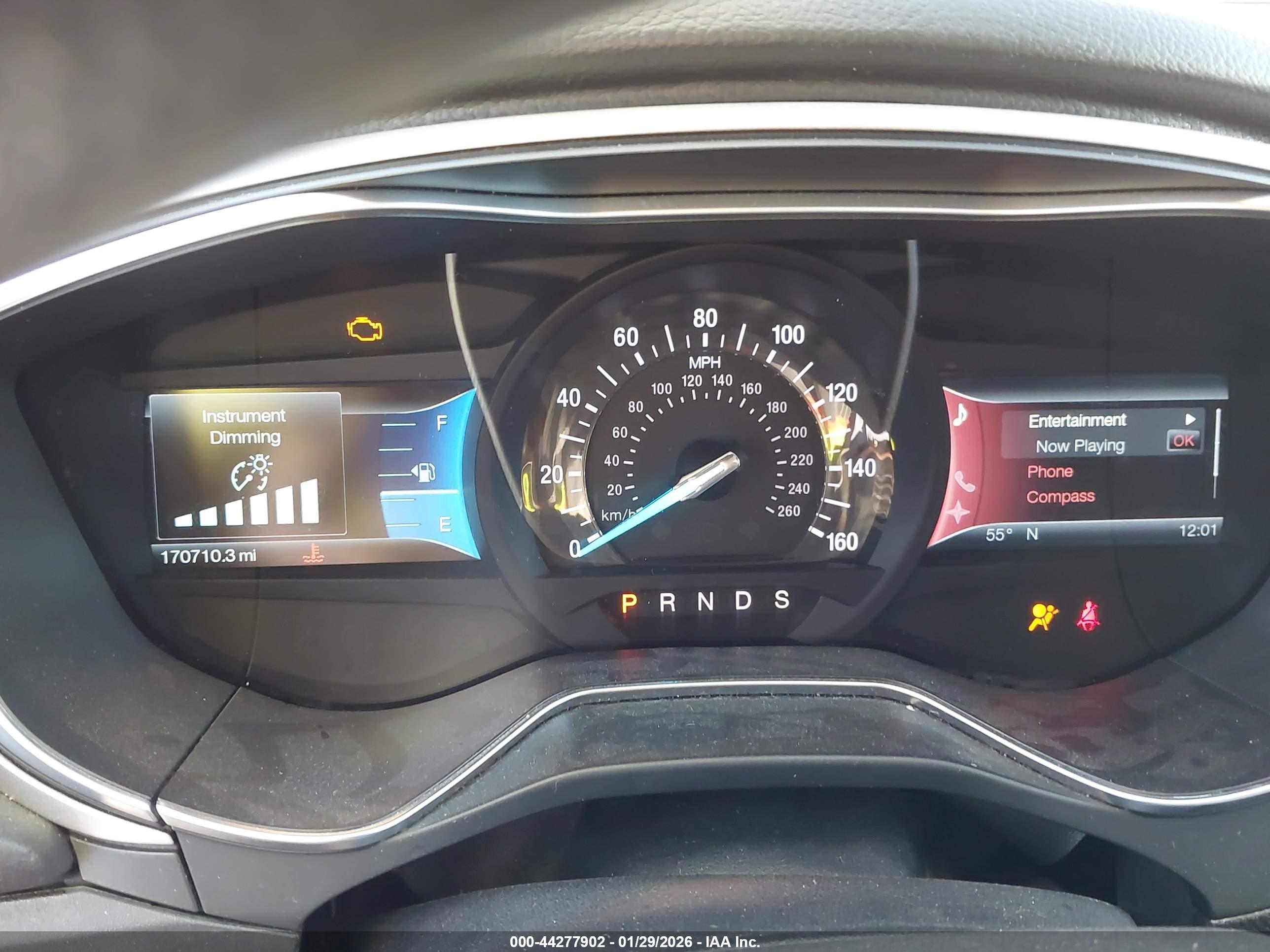 FORD FUSION image 7