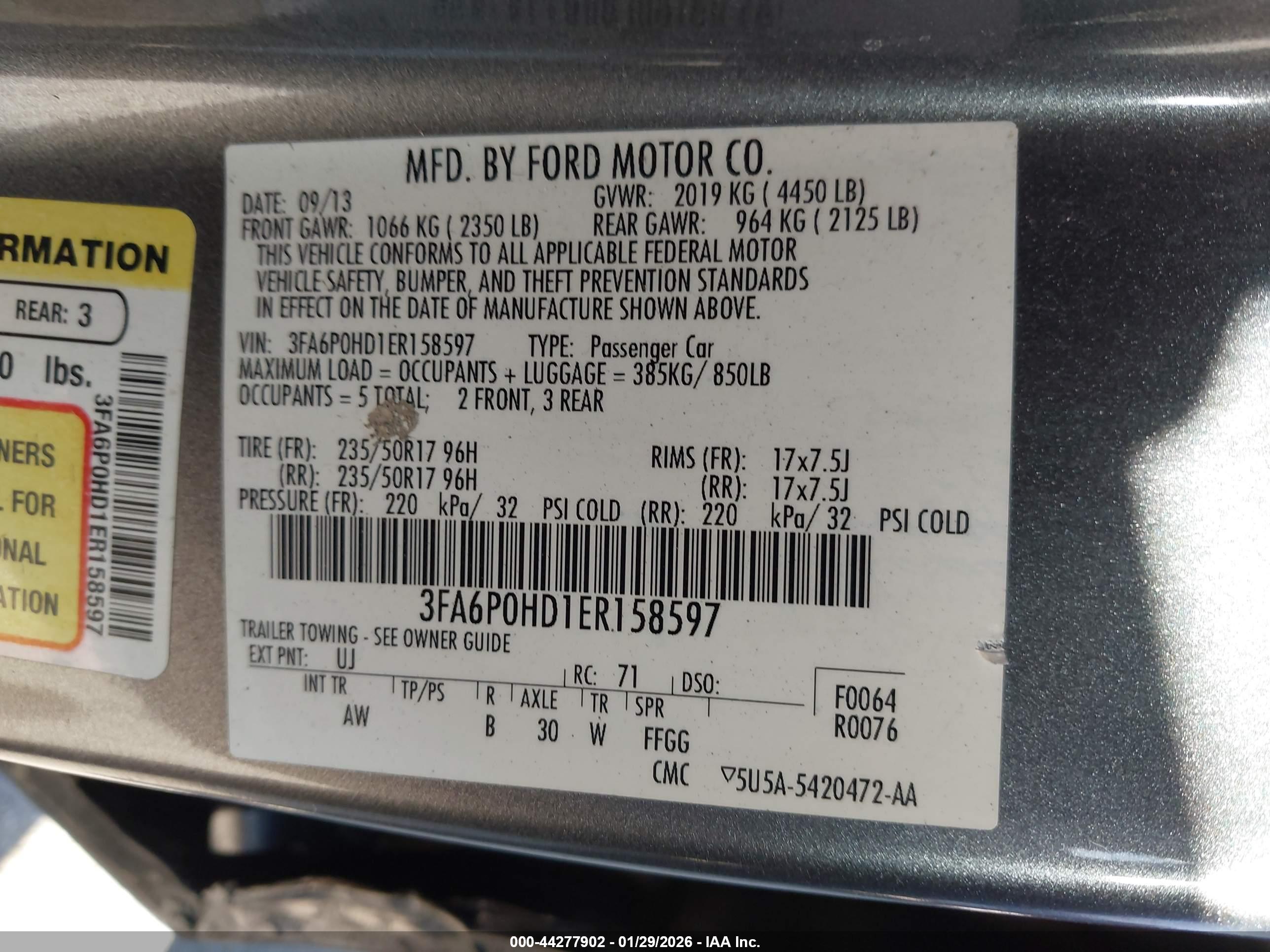FORD FUSION image 9