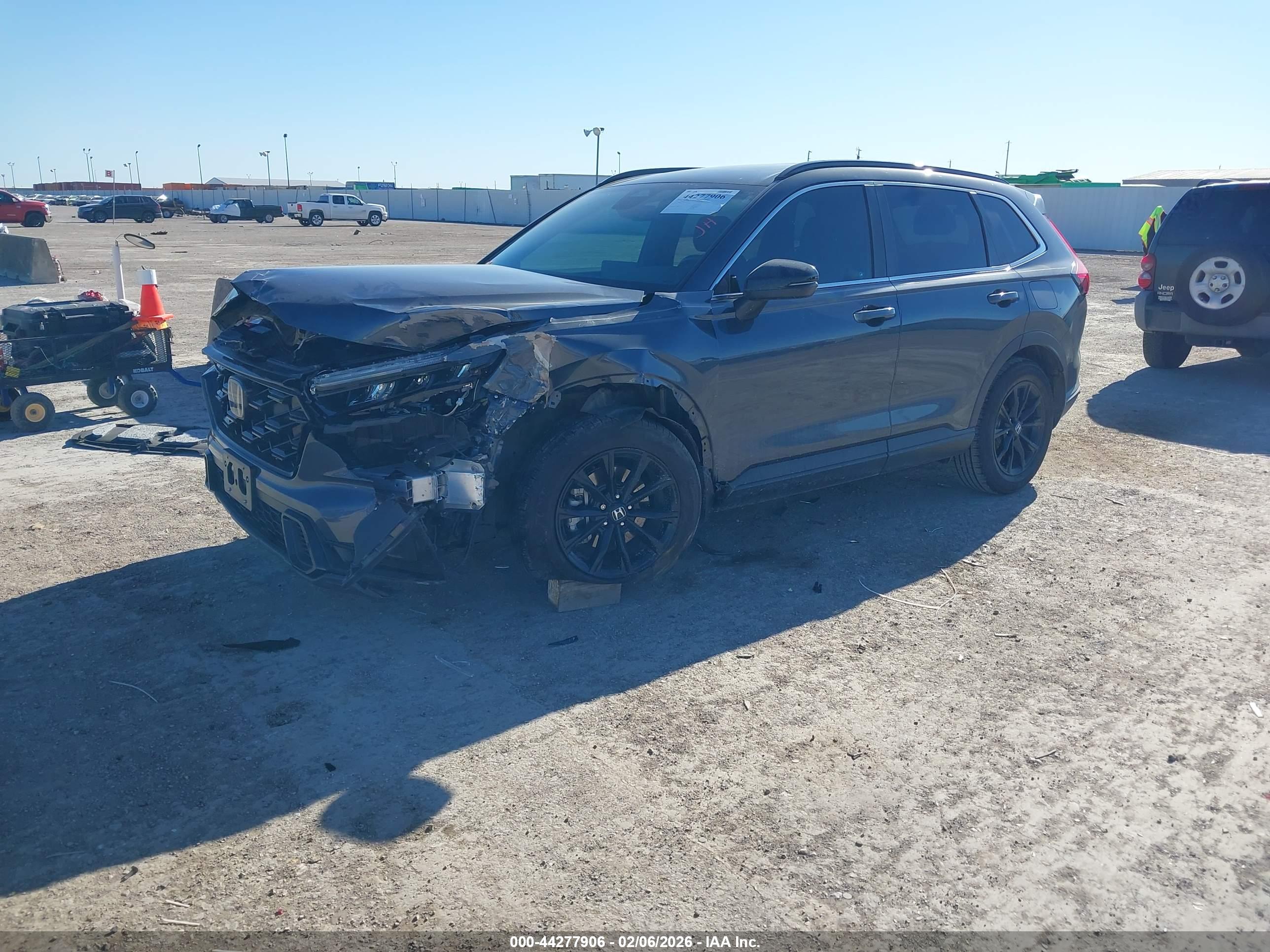 HONDA CR-V image 2