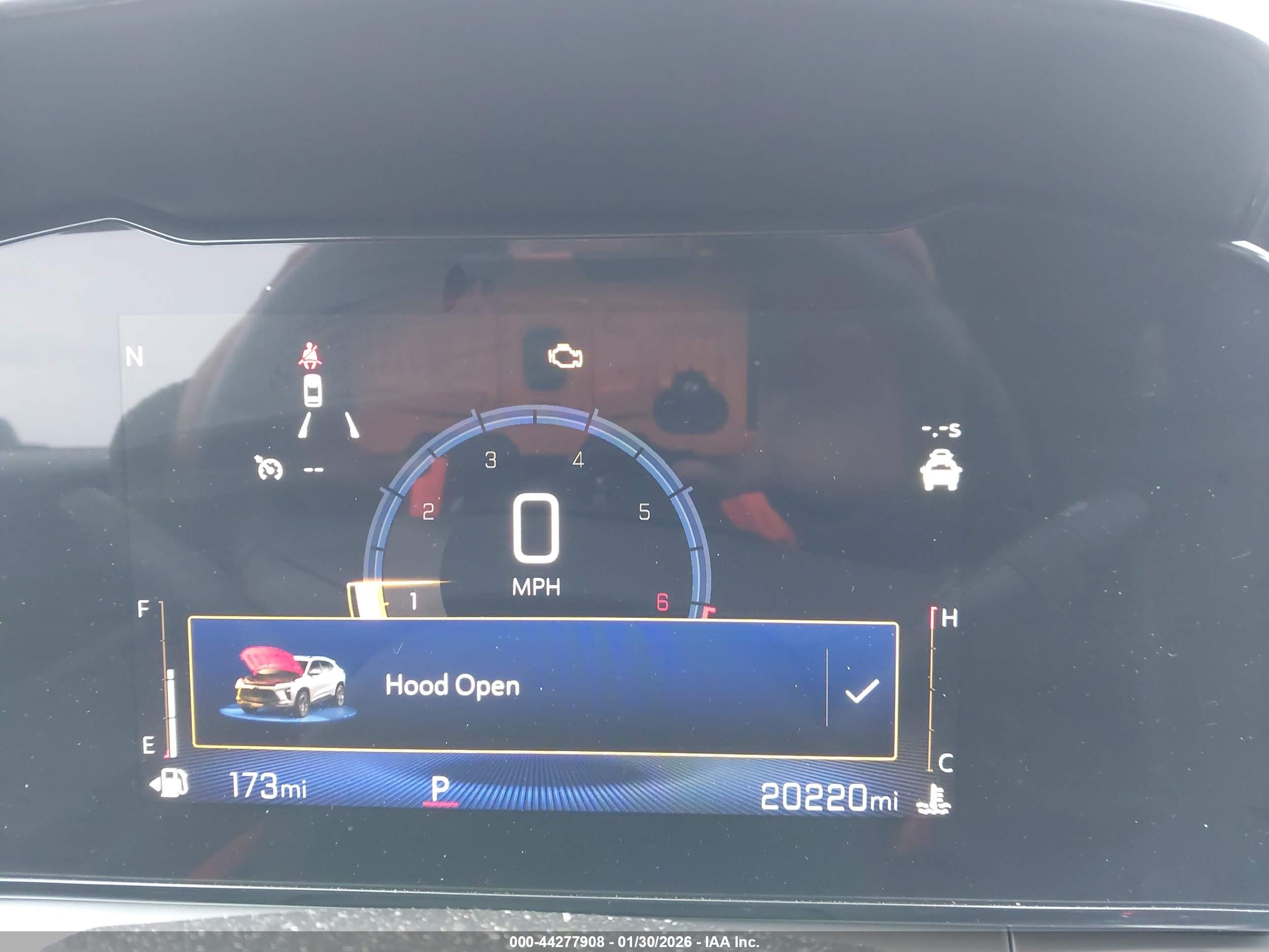 CHEVROLET TRAX image 7