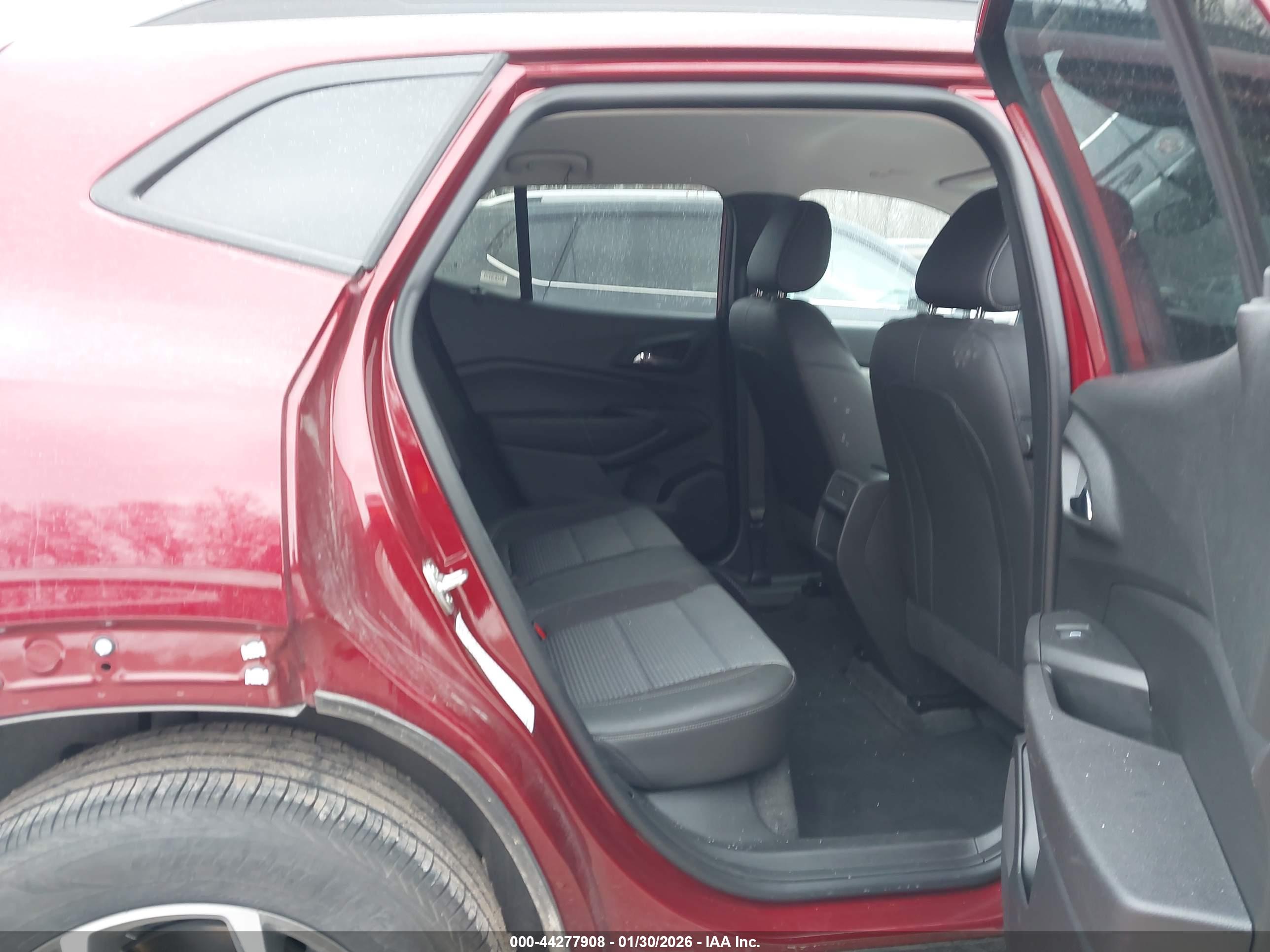 CHEVROLET TRAX image 8
