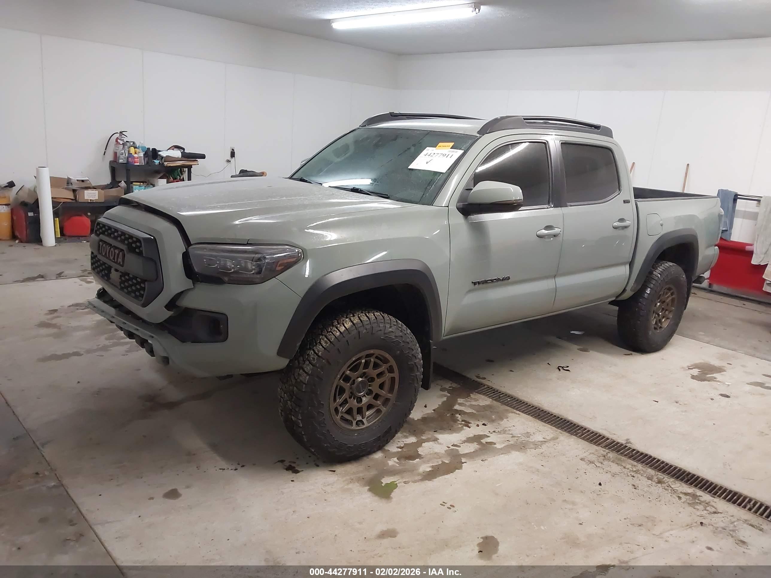 TOYOTA TACOMA image 2