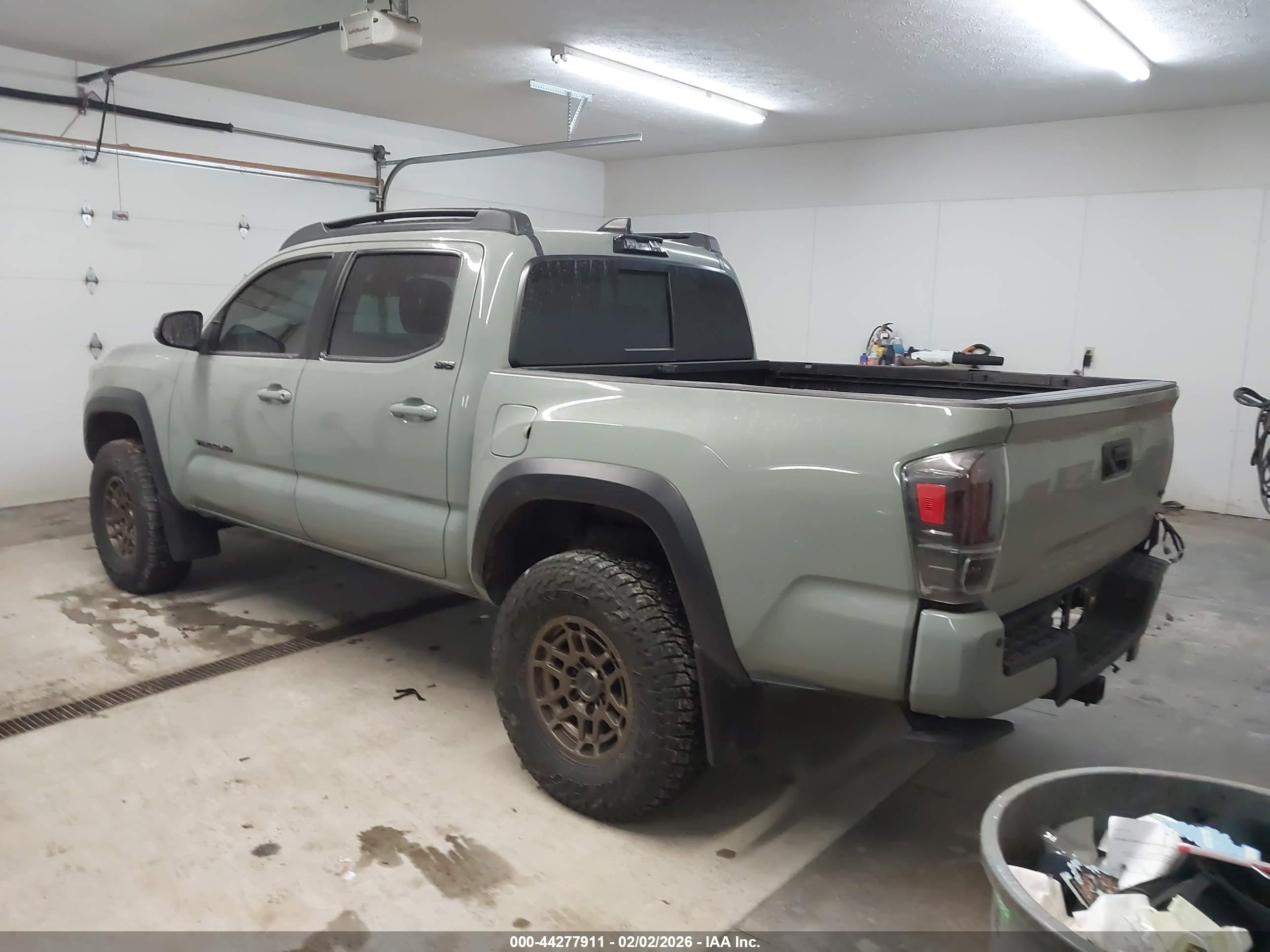 TOYOTA TACOMA image 3