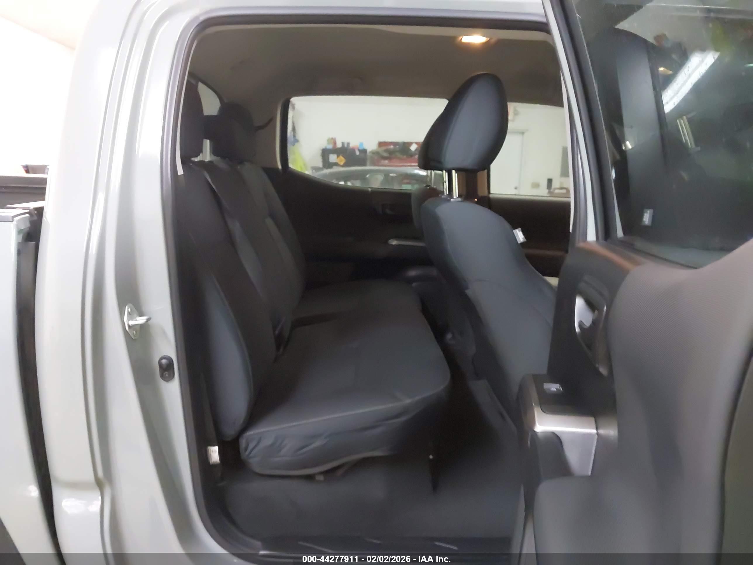 TOYOTA TACOMA image 8