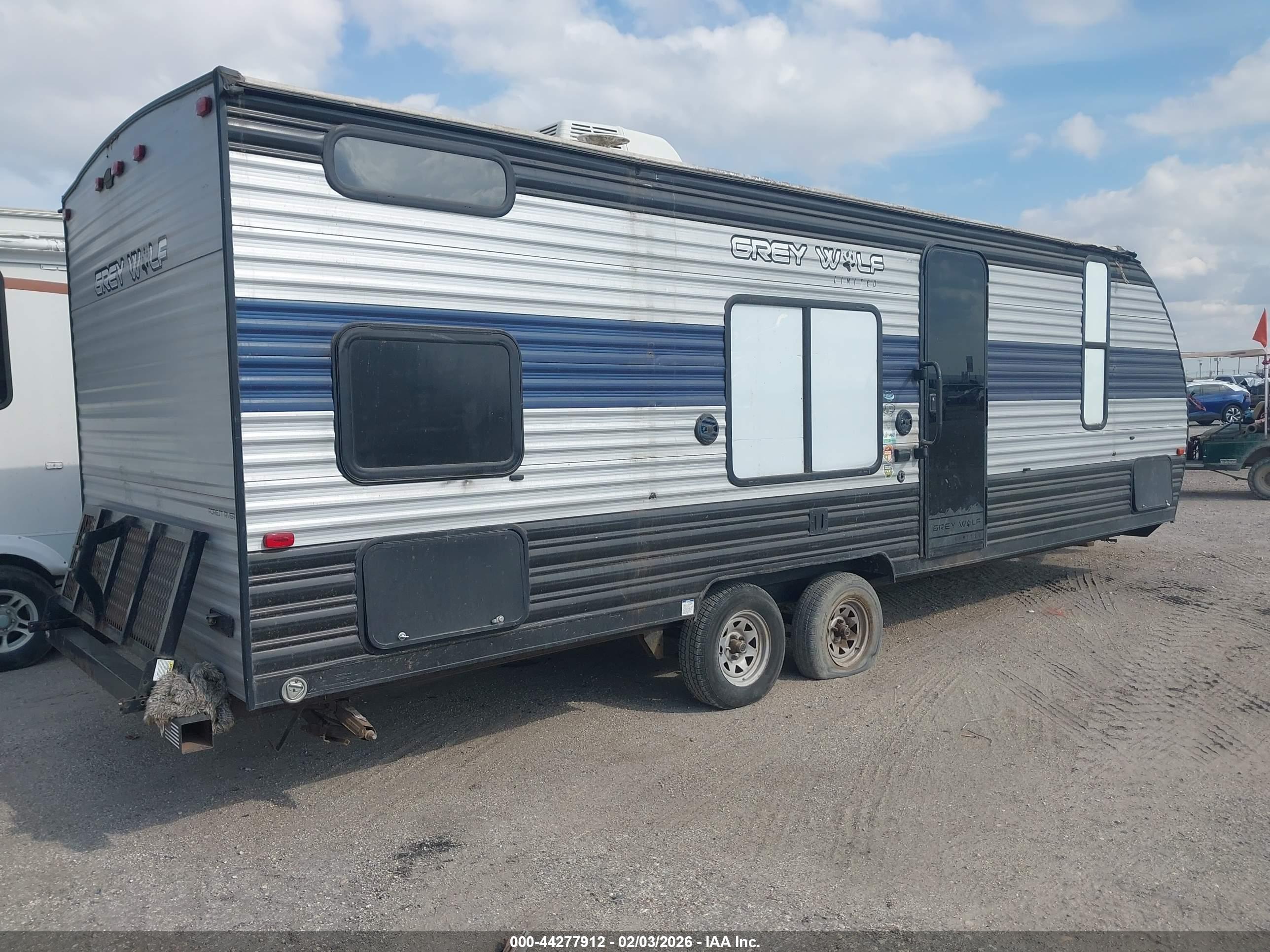 CHEROKEE GREY image 4