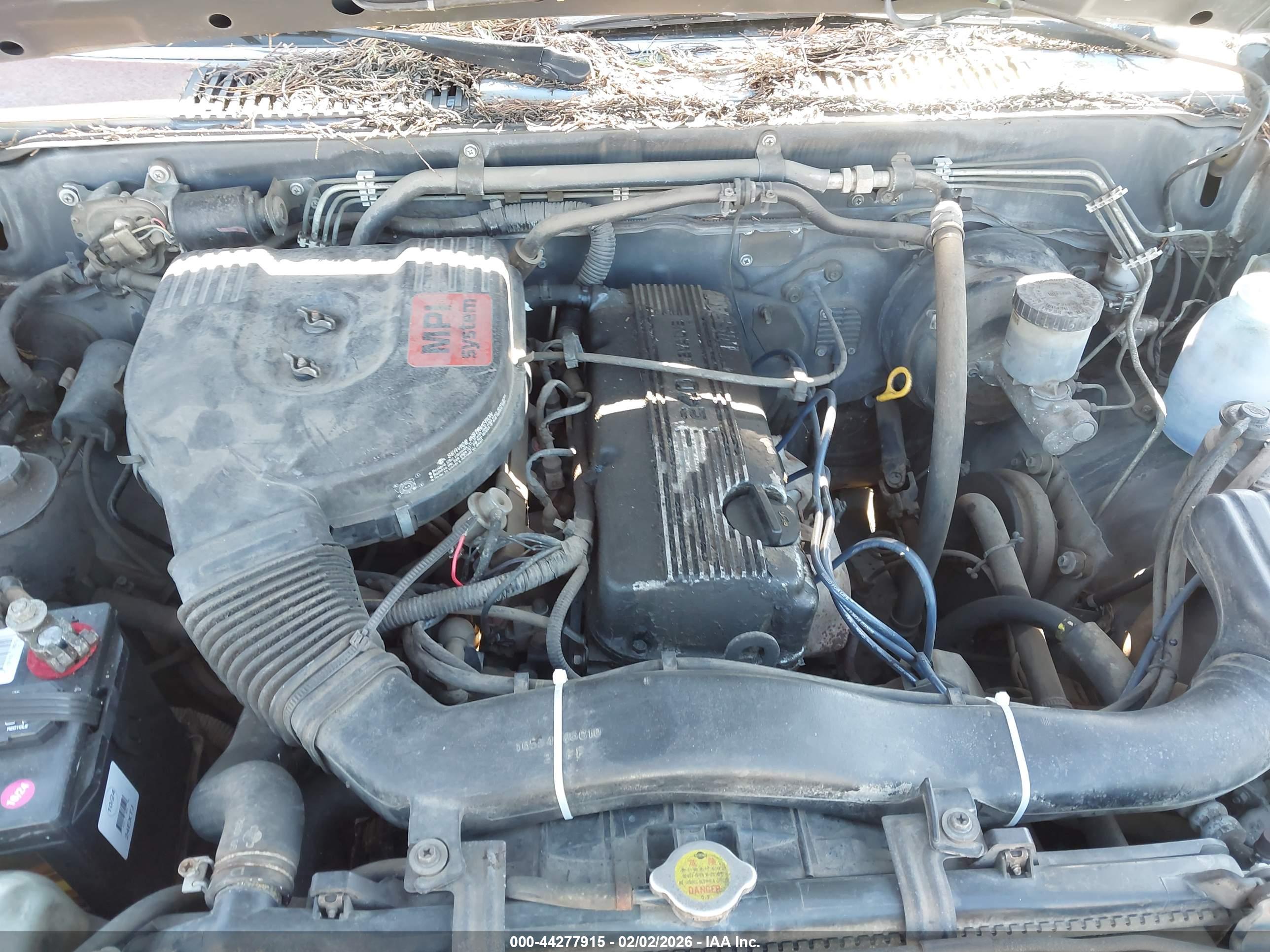 NISSAN TRUCK image 10