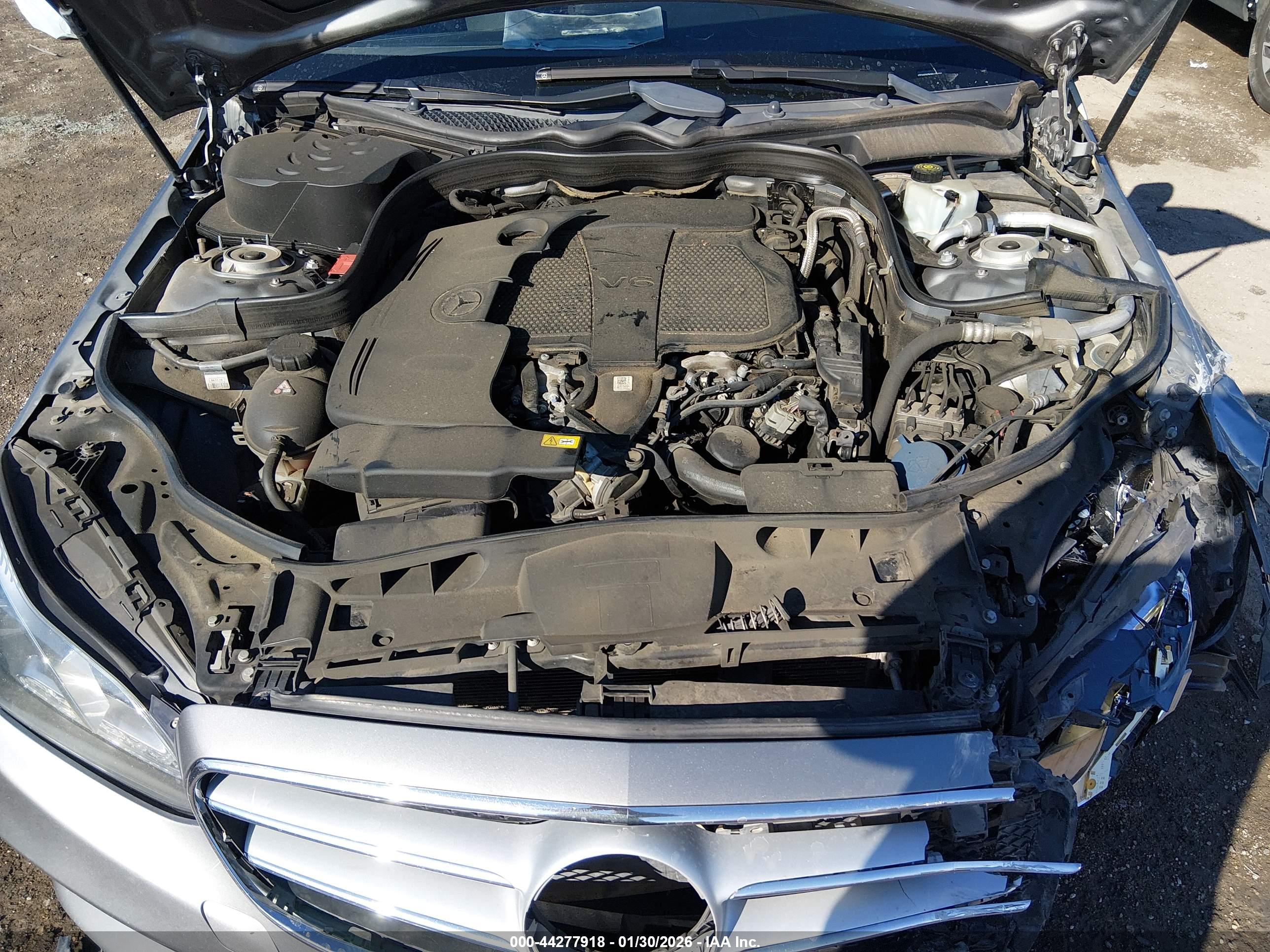 MERCEDES-BENZ E image 10