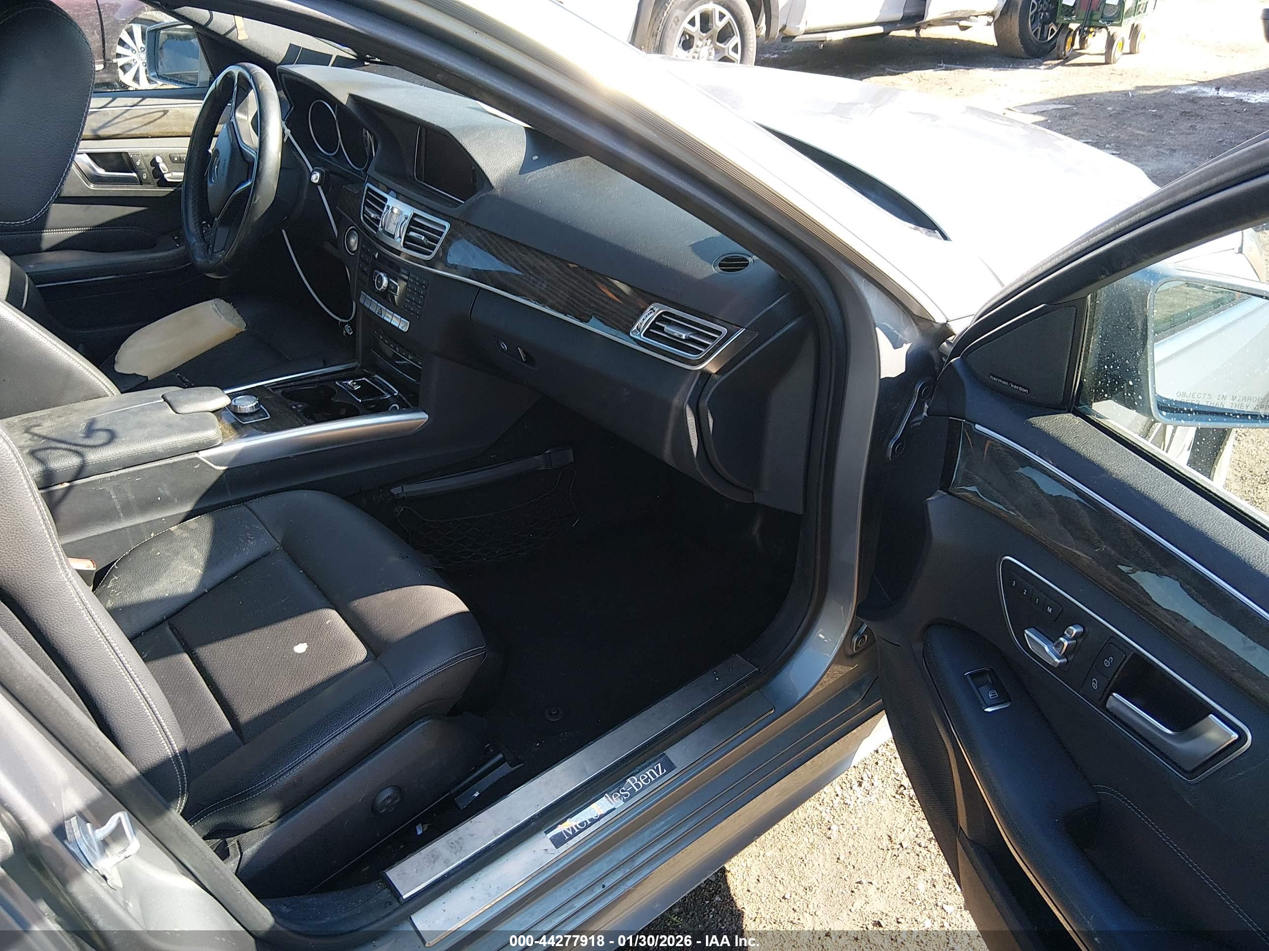 MERCEDES-BENZ E image 5