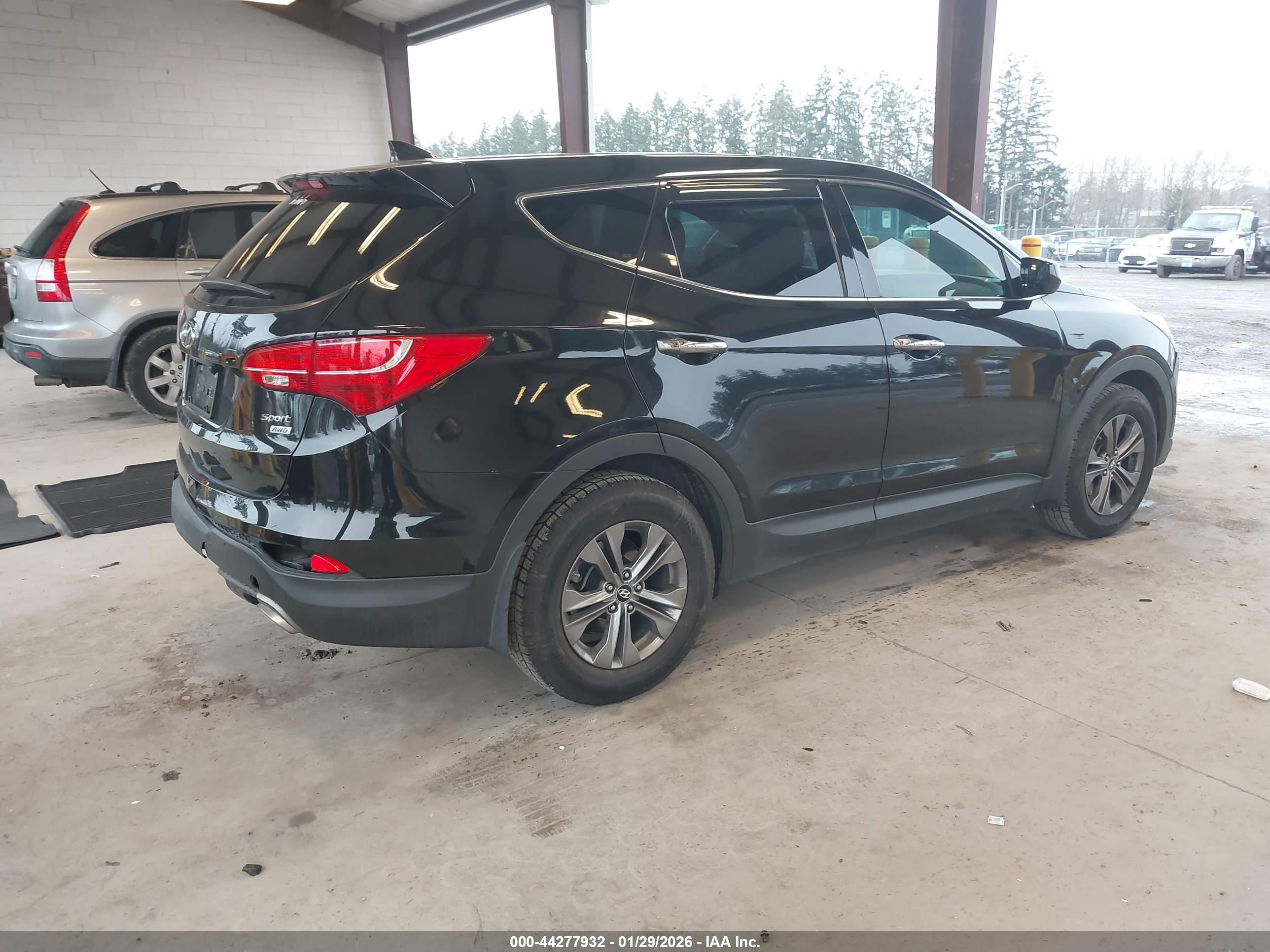 HYUNDAI SANTA image 4