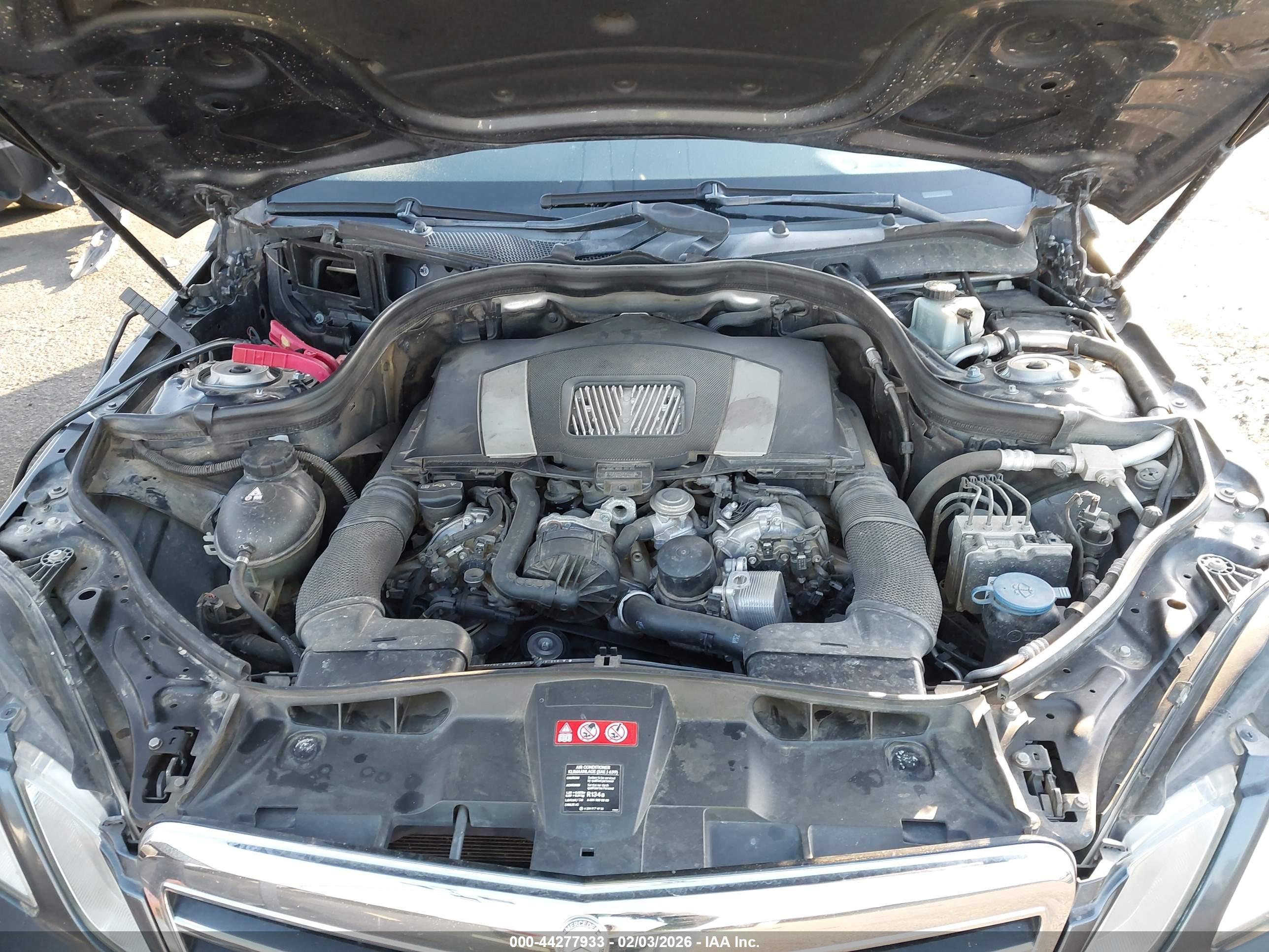 MERCEDES-BENZ E image 10