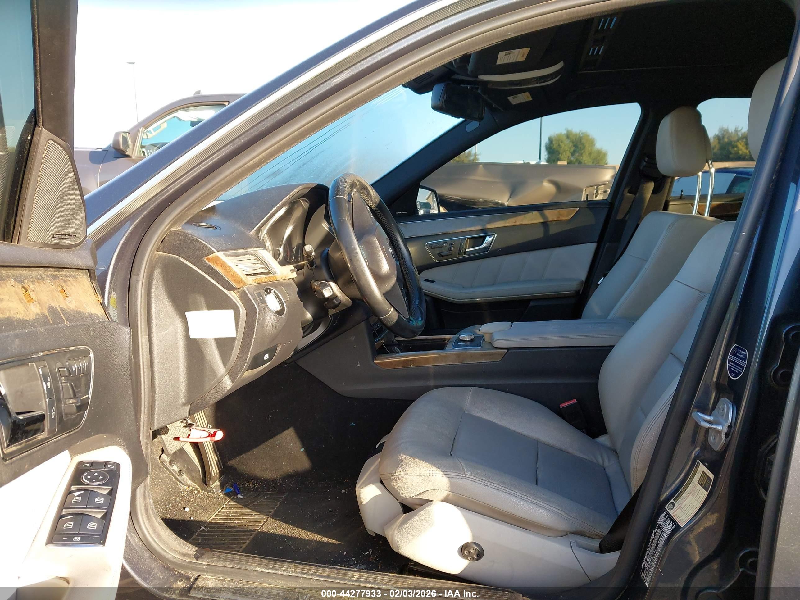 MERCEDES-BENZ E image 5
