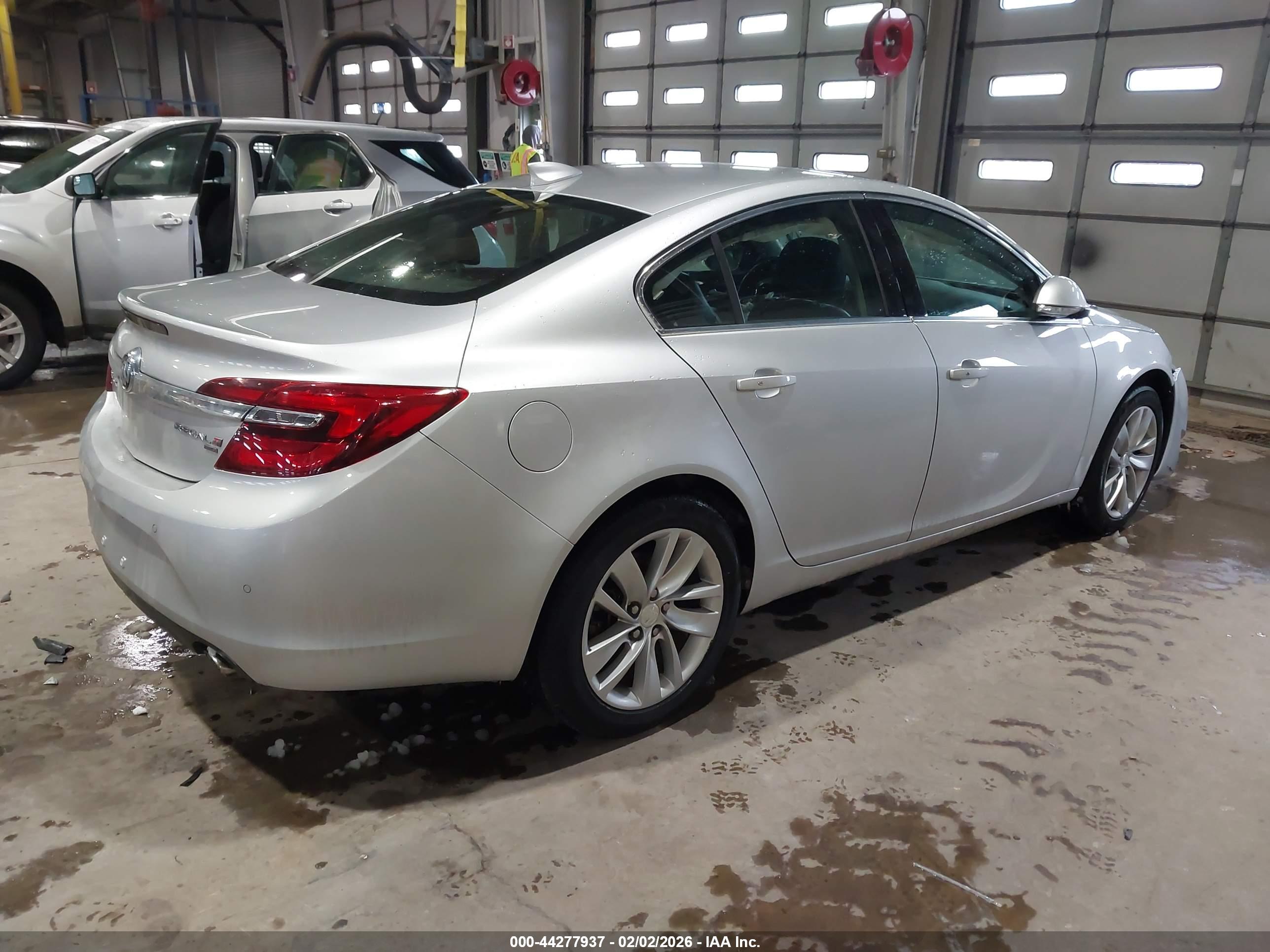 BUICK REGAL image 4
