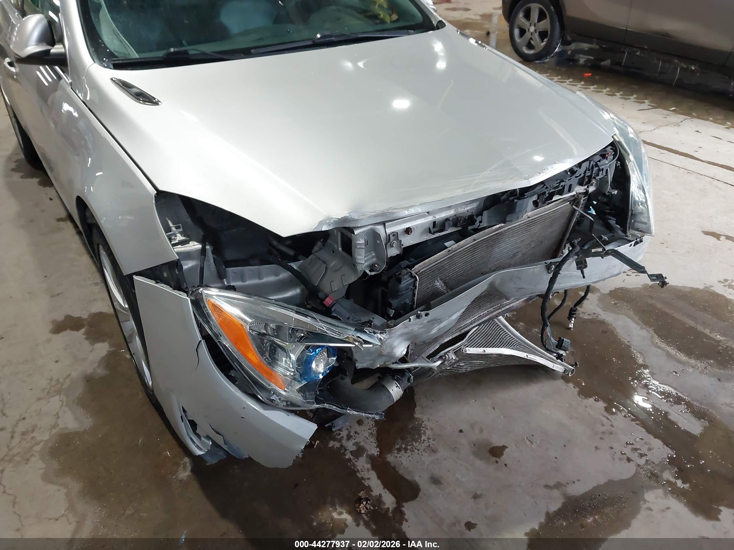BUICK REGAL image 6