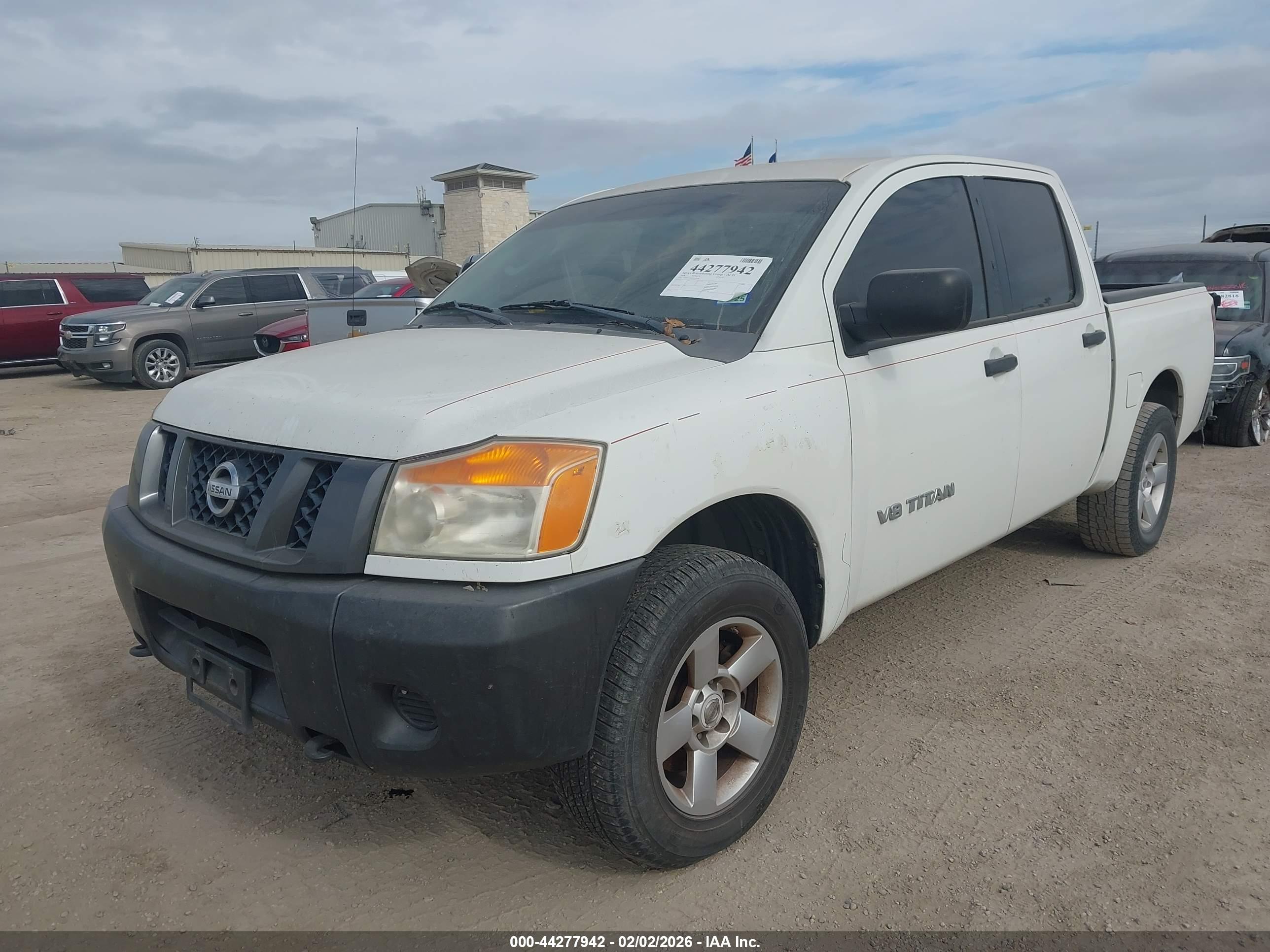 NISSAN TITAN image 6
