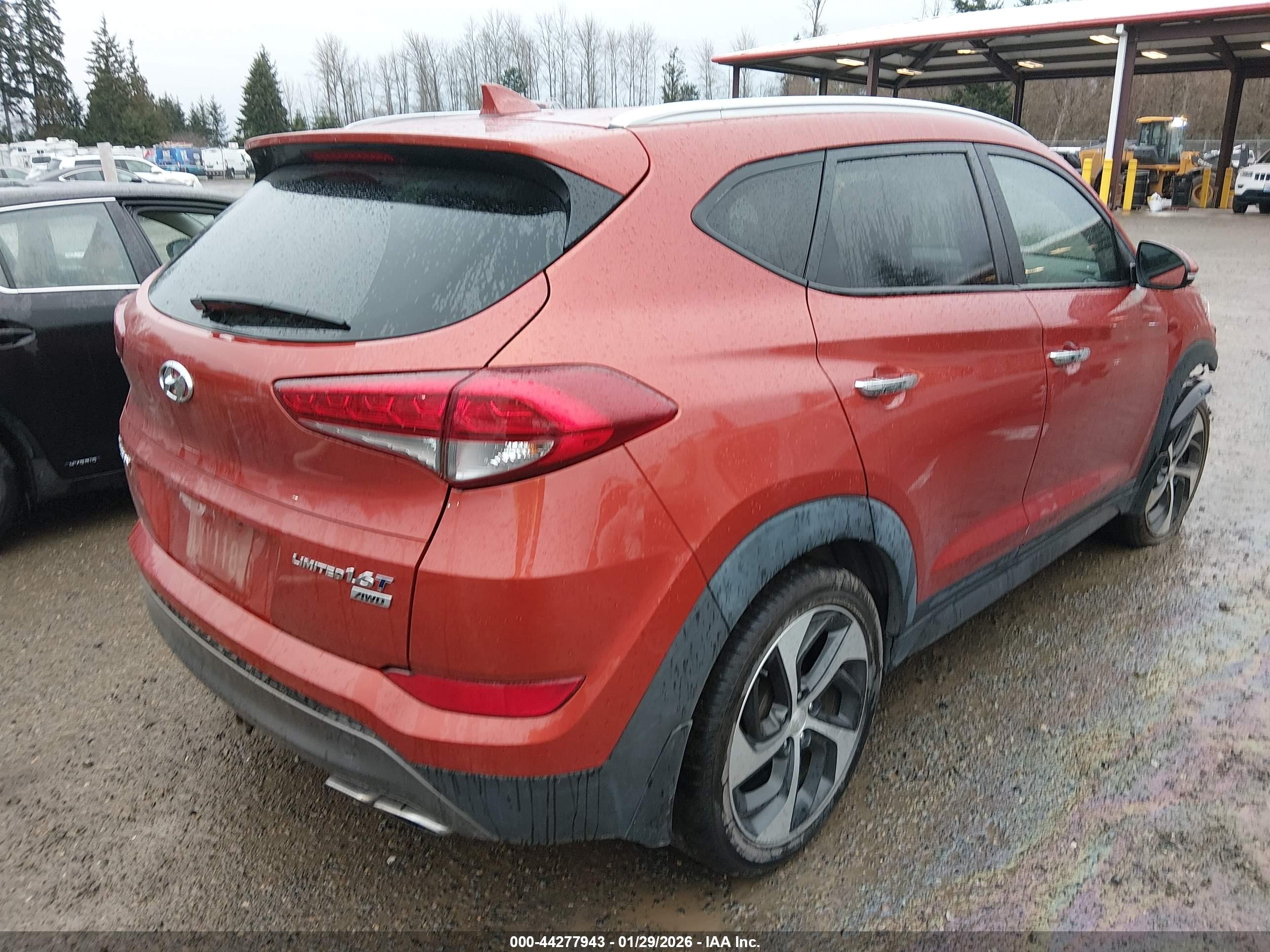 HYUNDAI TUCSON image 4