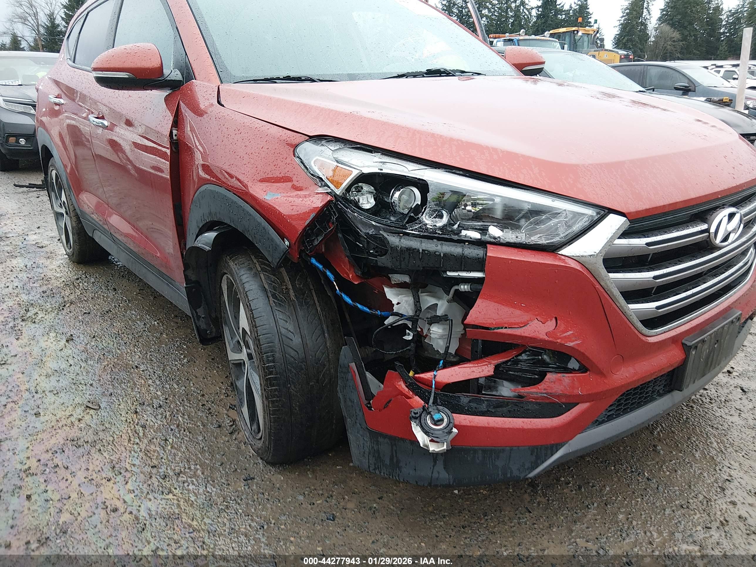 HYUNDAI TUCSON image 6