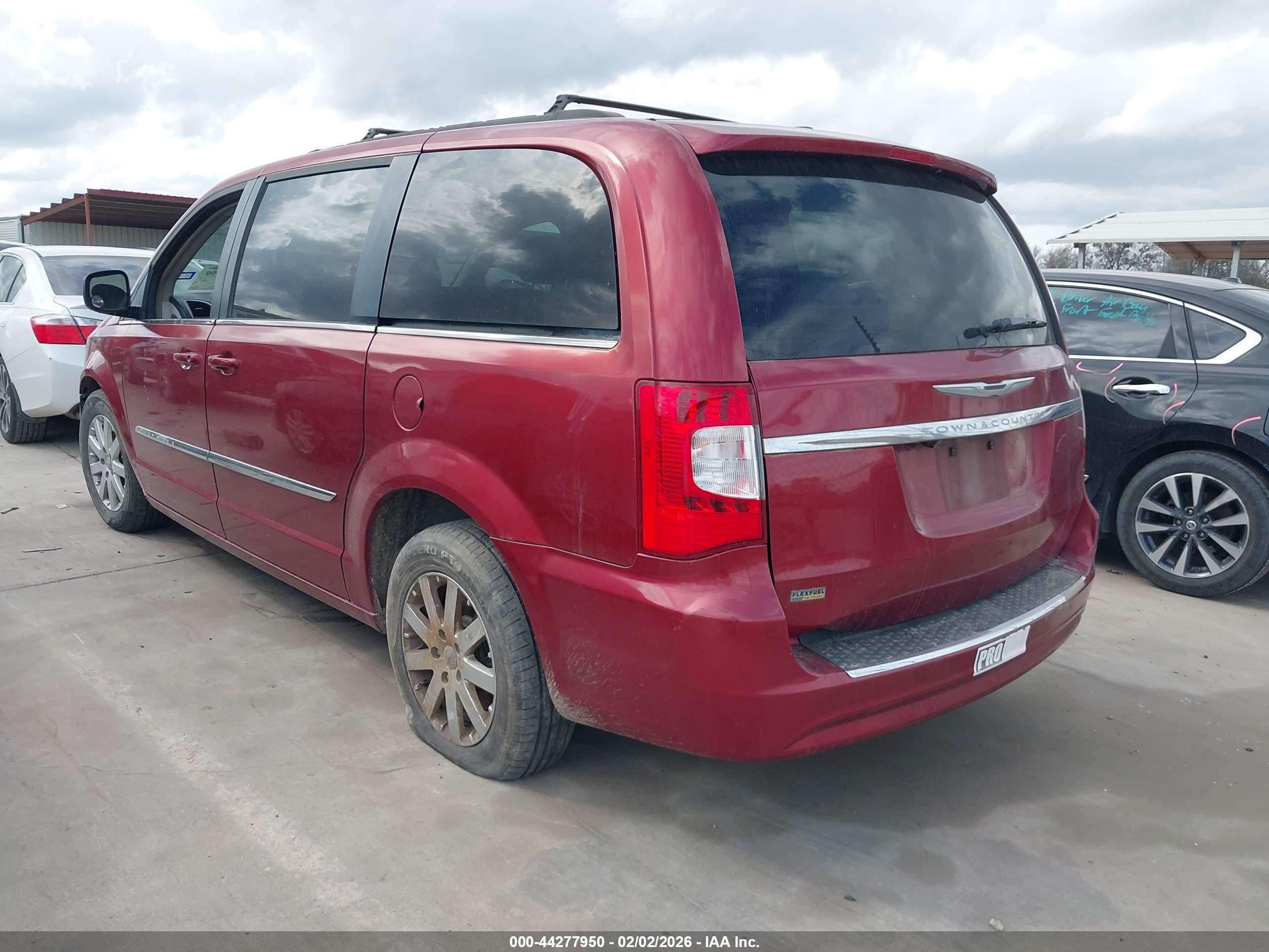 CHRYSLER TOWN image 3