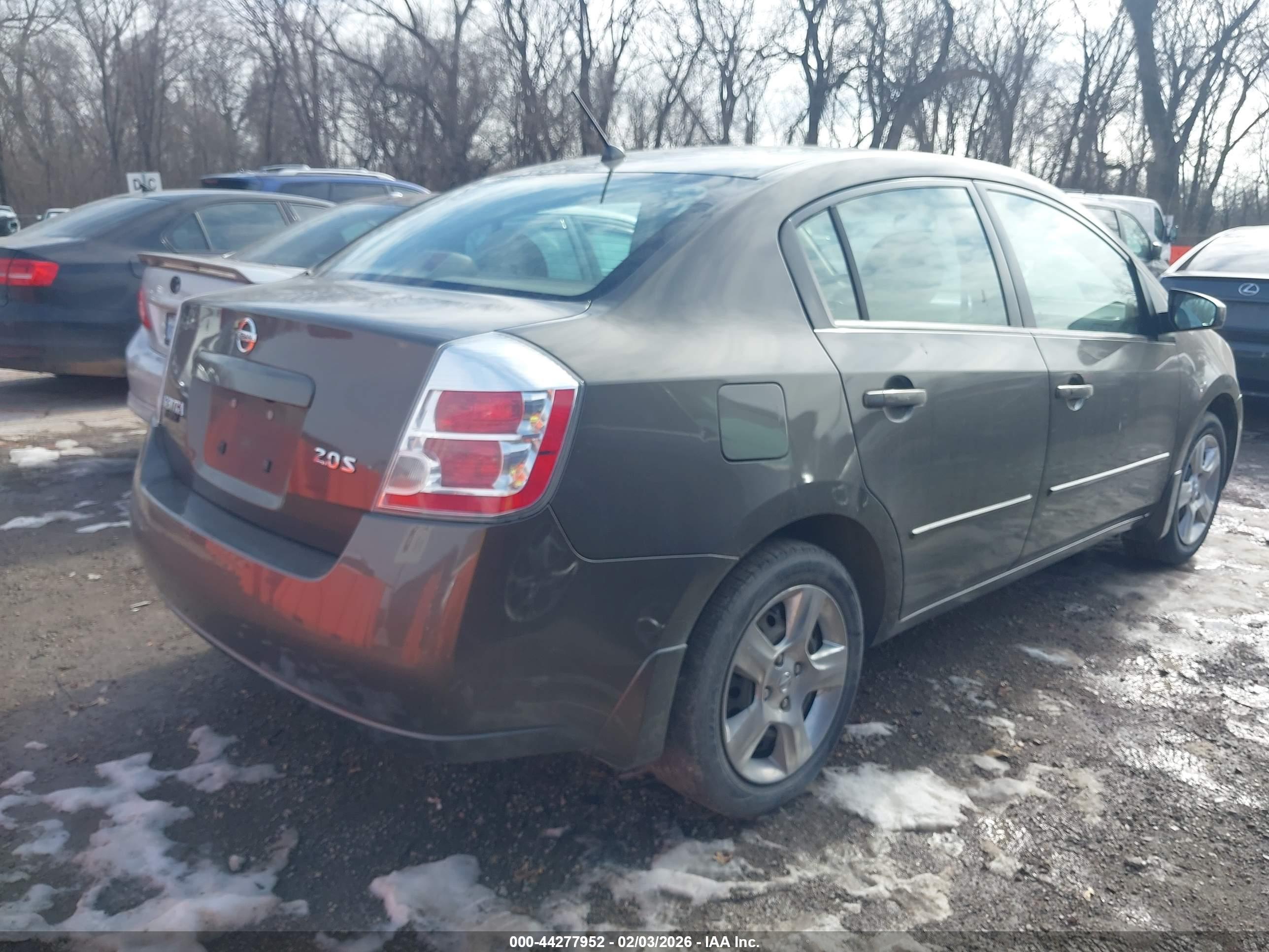 NISSAN SENTRA image 4