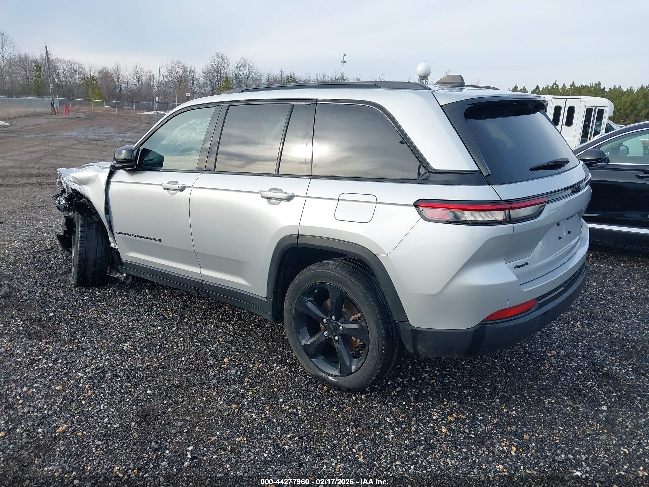 JEEP GRAND image 3