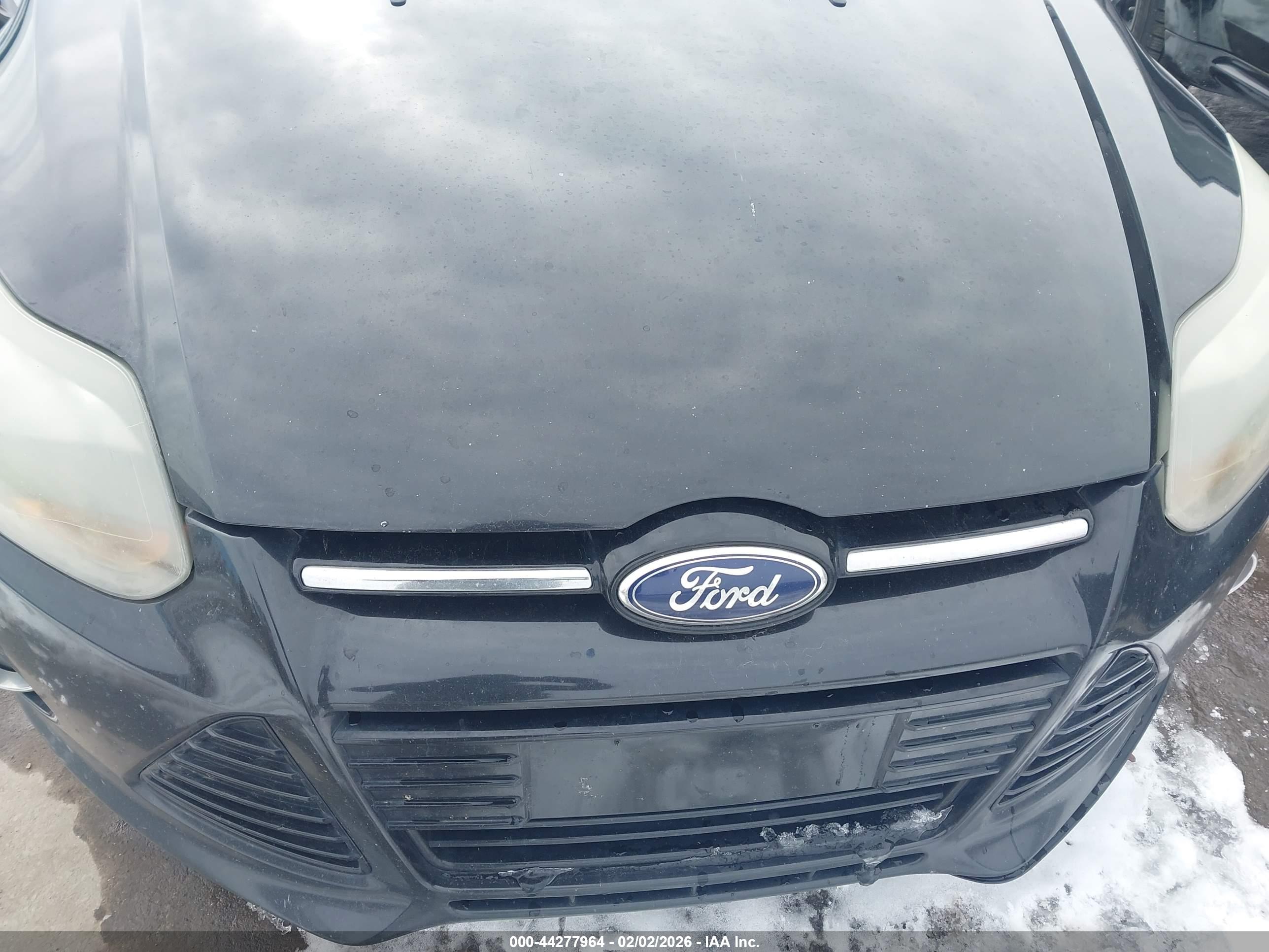 FORD FOCUS image 6