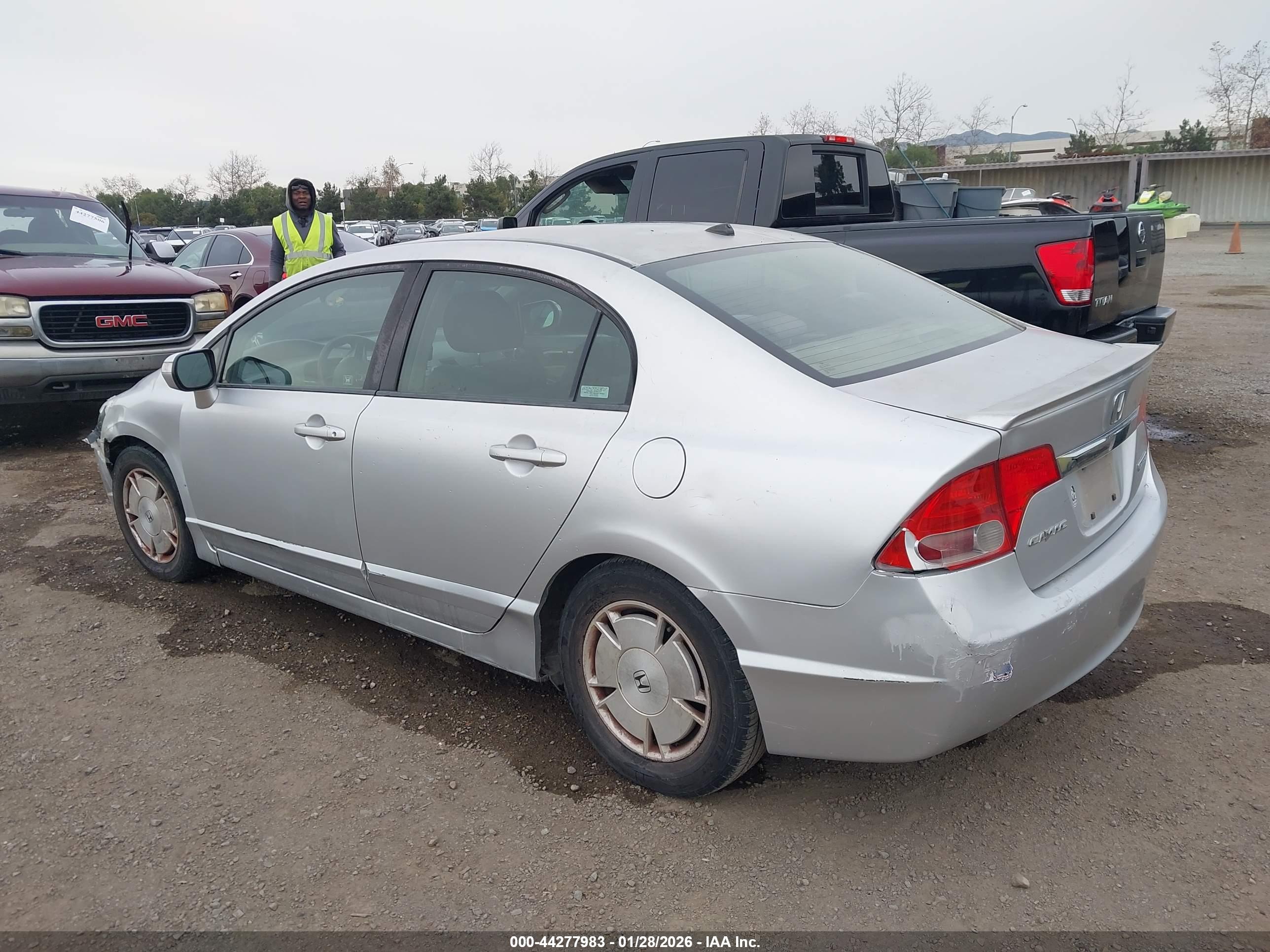 HONDA CIVIC image 3