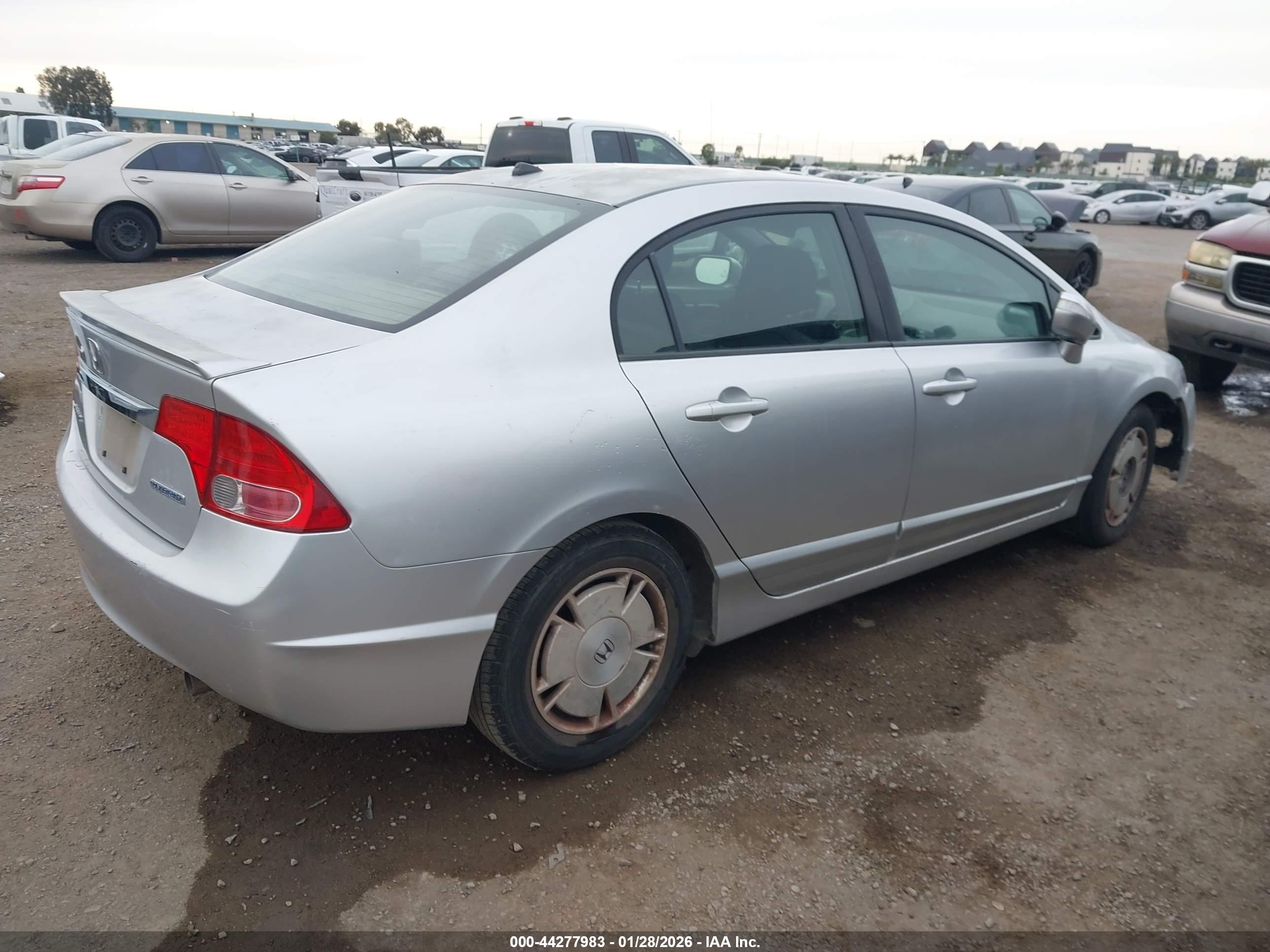 HONDA CIVIC image 4