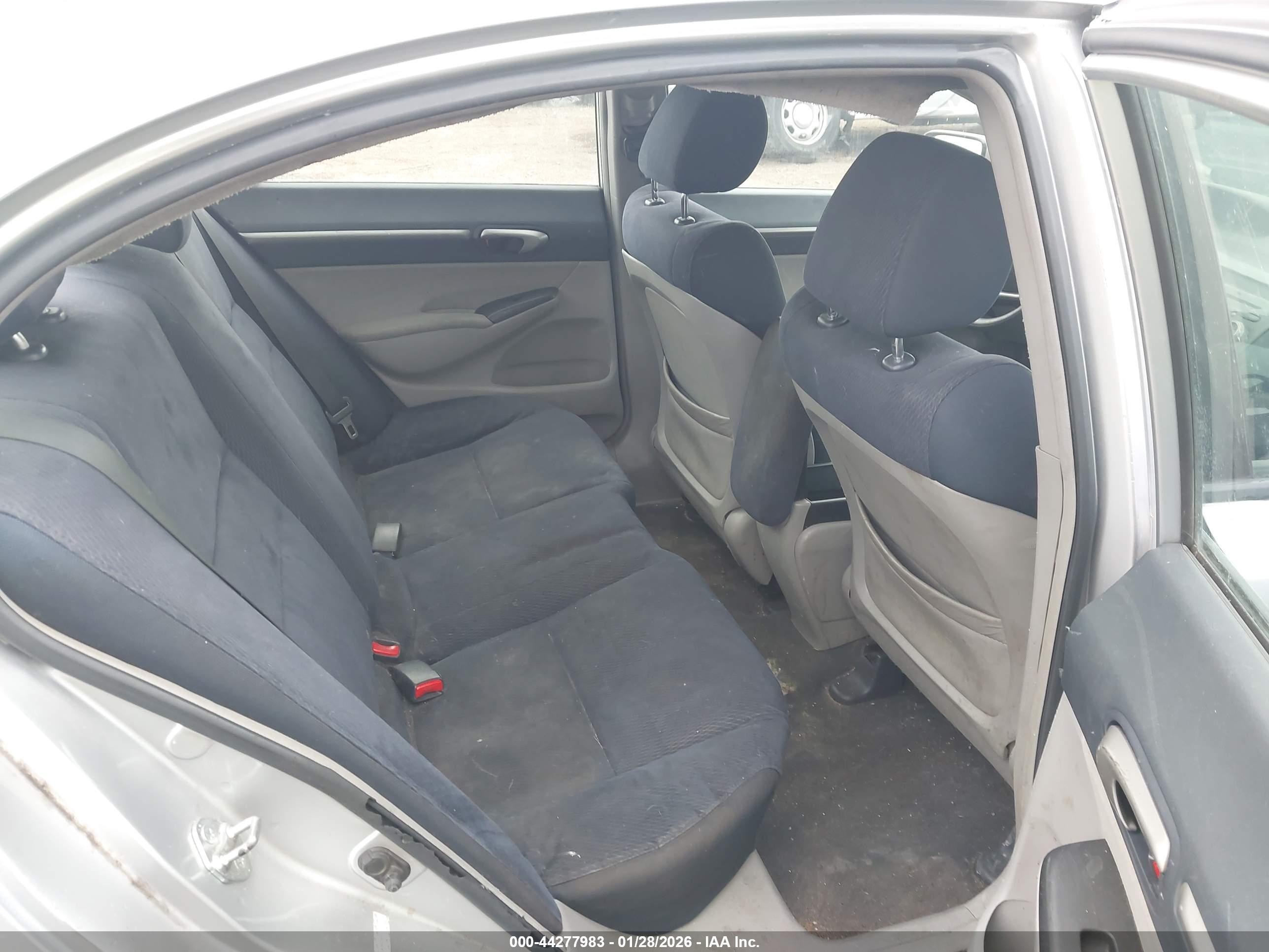 HONDA CIVIC image 8