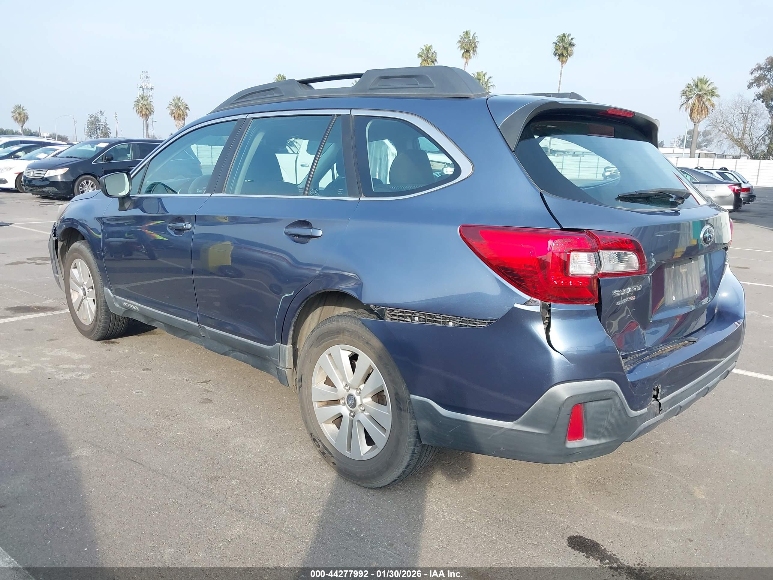 SUBARU OUTBACK image 3