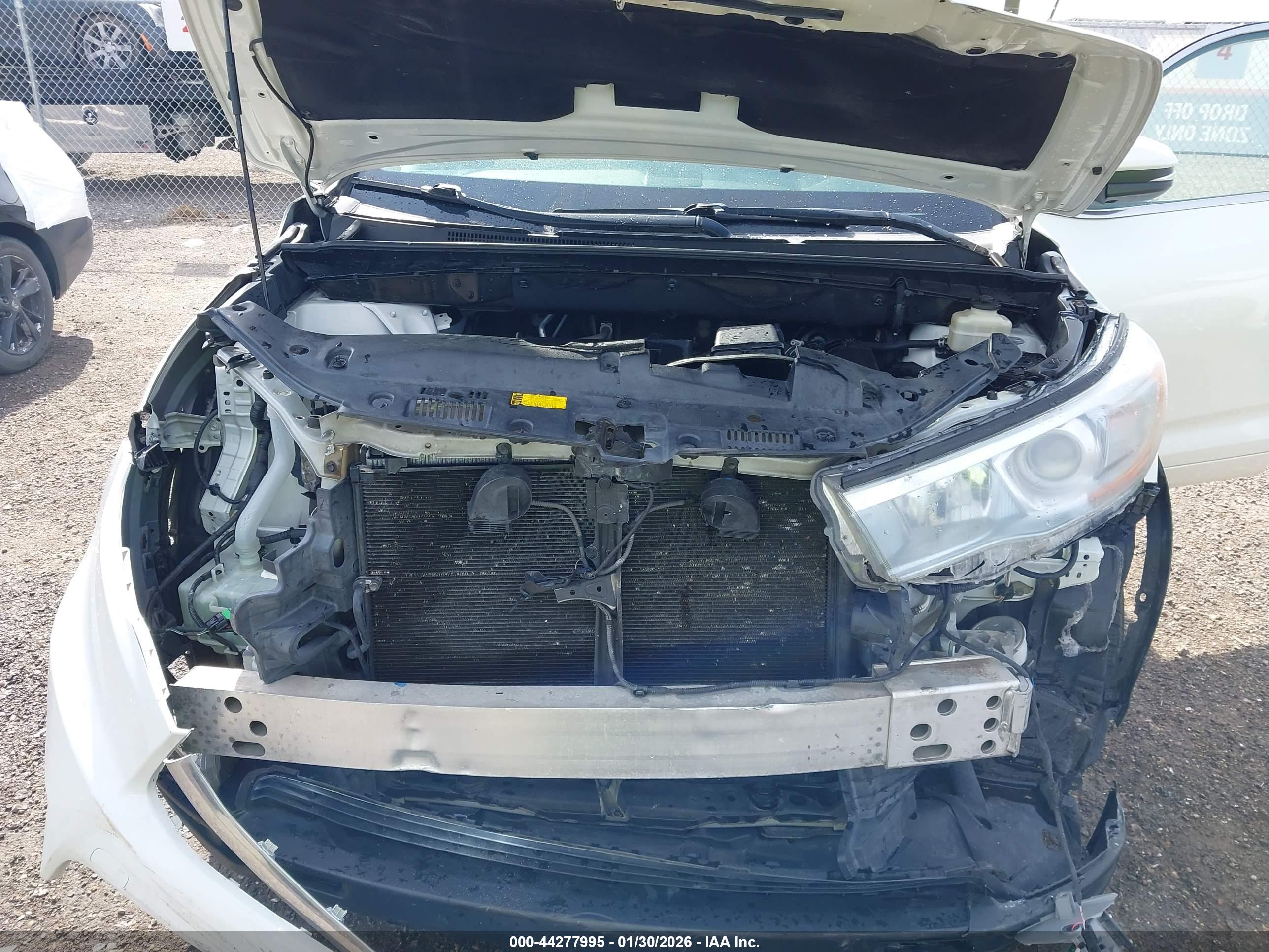 TOYOTA HIGHLANDER image 10