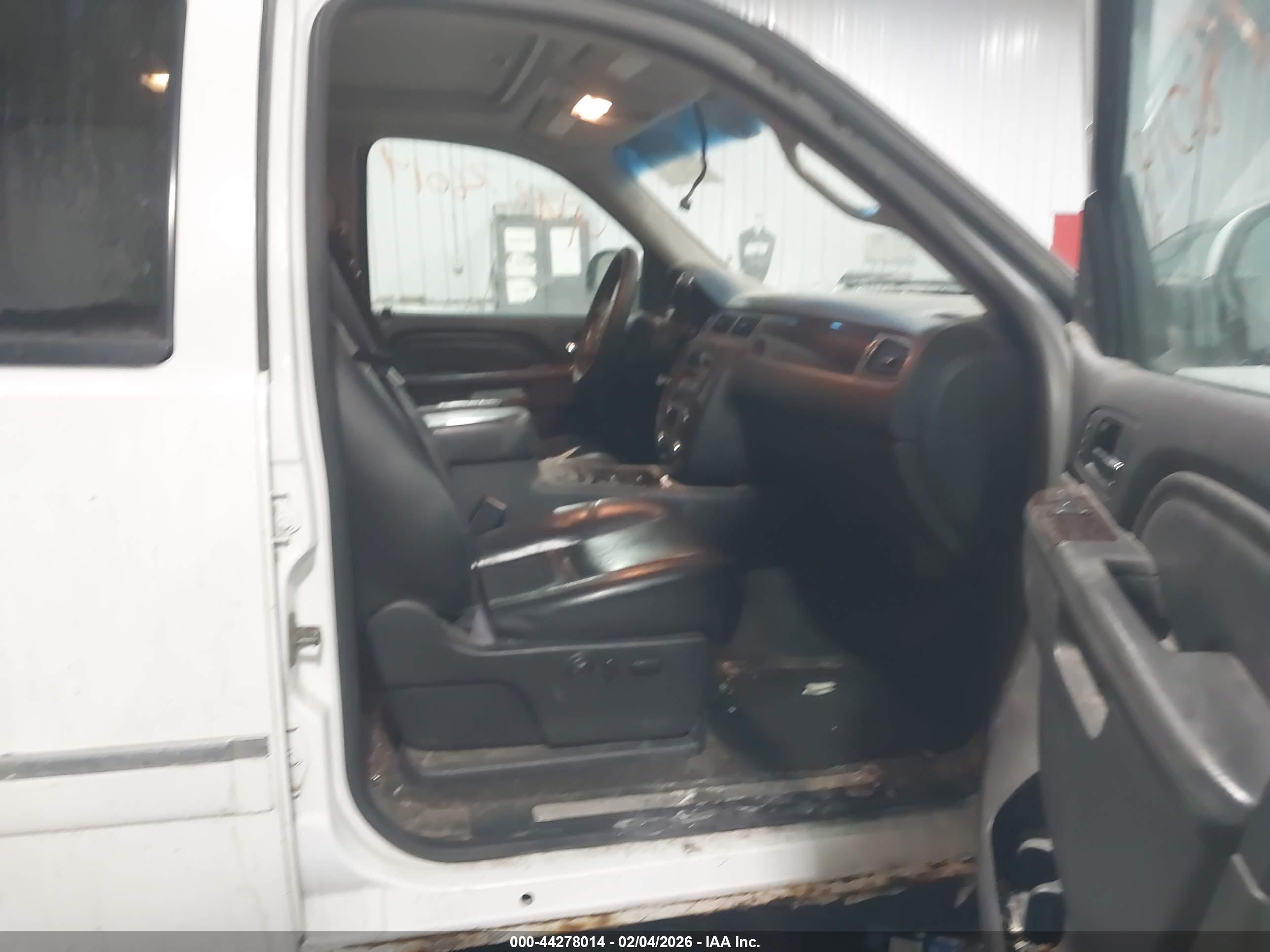 GMC SIERRA image 5