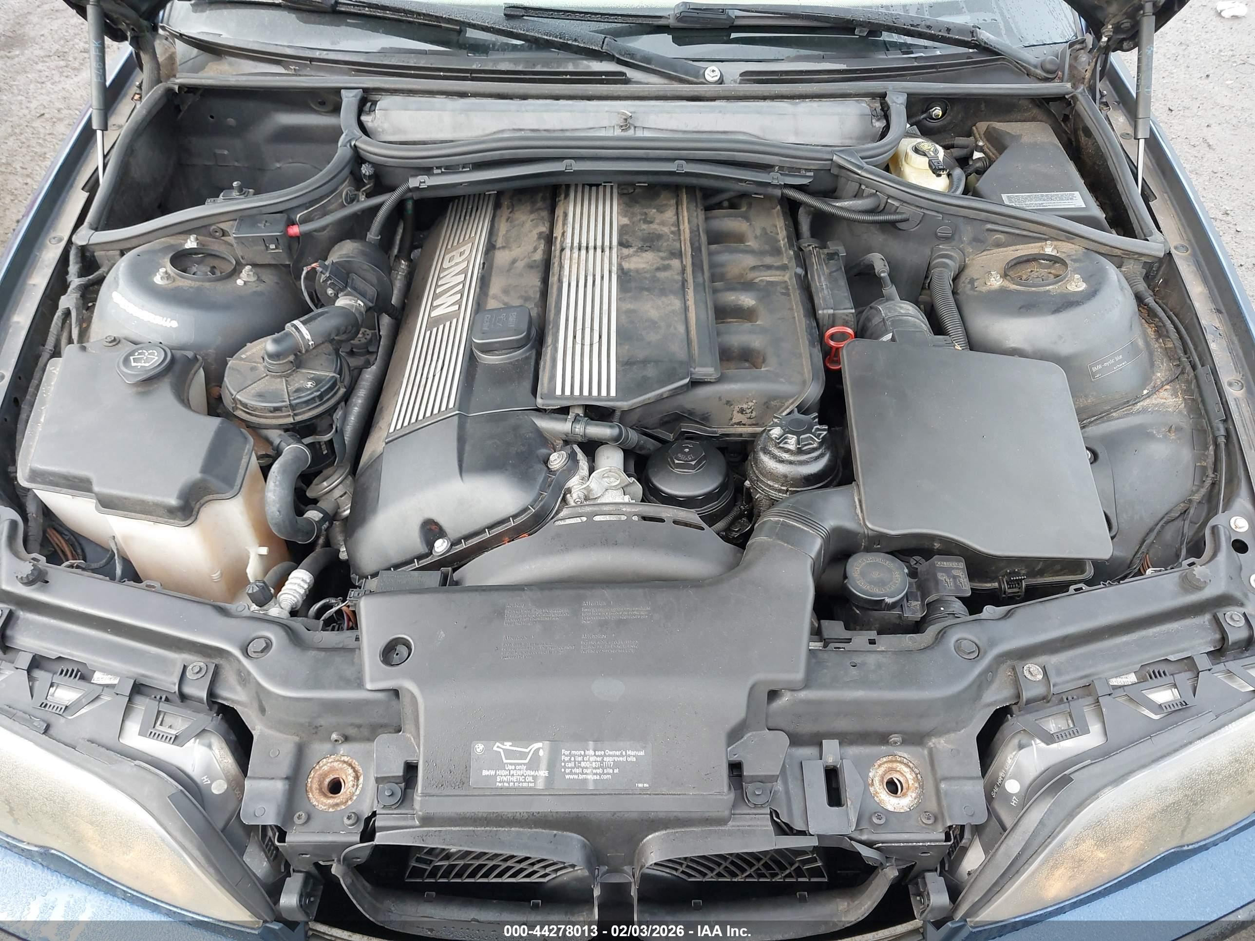 BMW 325I image 10