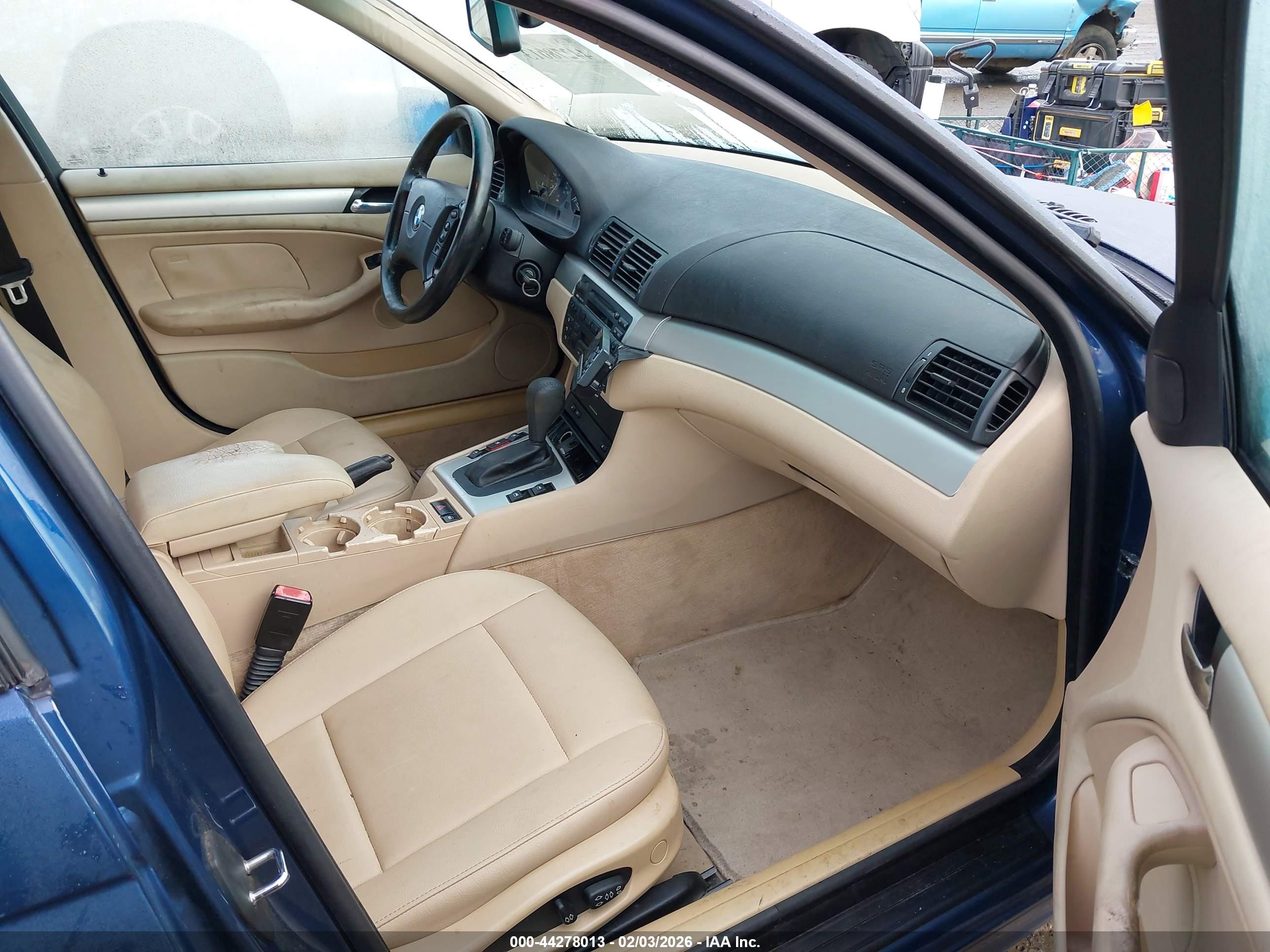 BMW 325I image 5