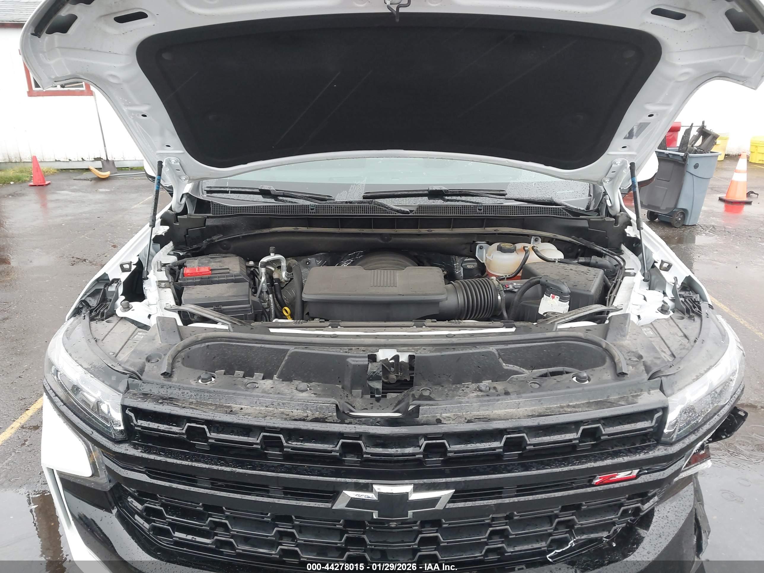 CHEVROLET TAHOE image 10