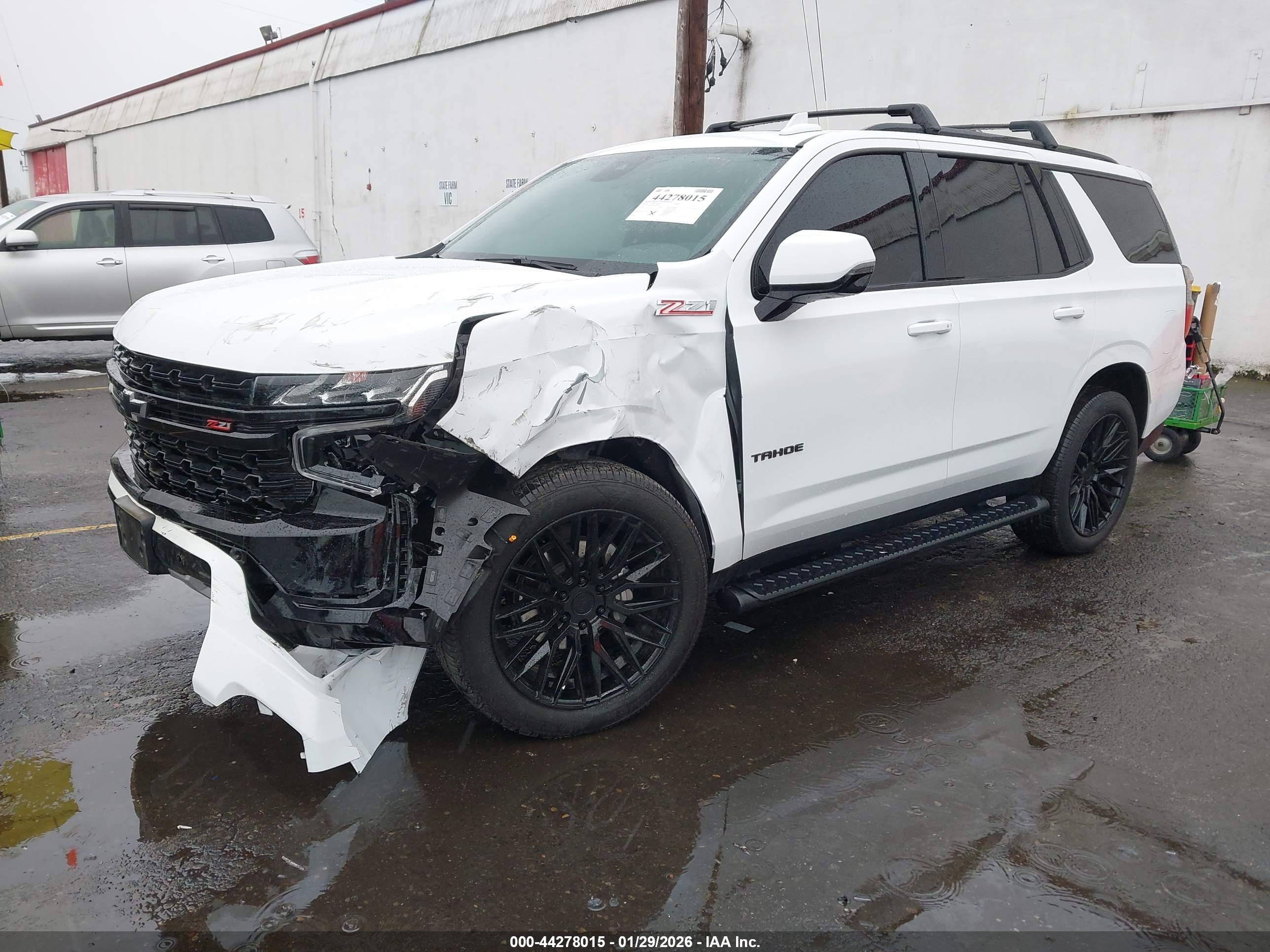 CHEVROLET TAHOE image 2