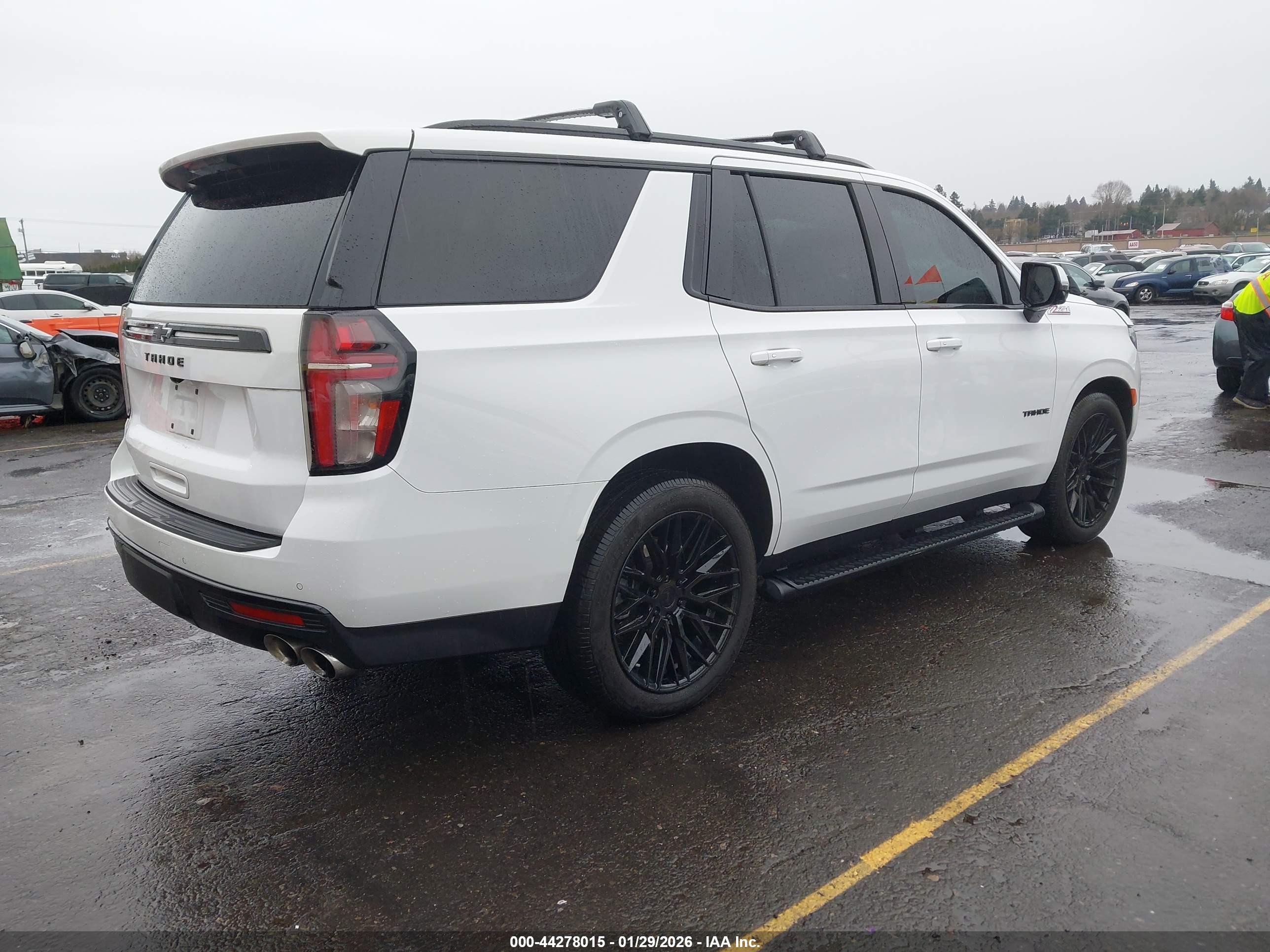 CHEVROLET TAHOE image 4
