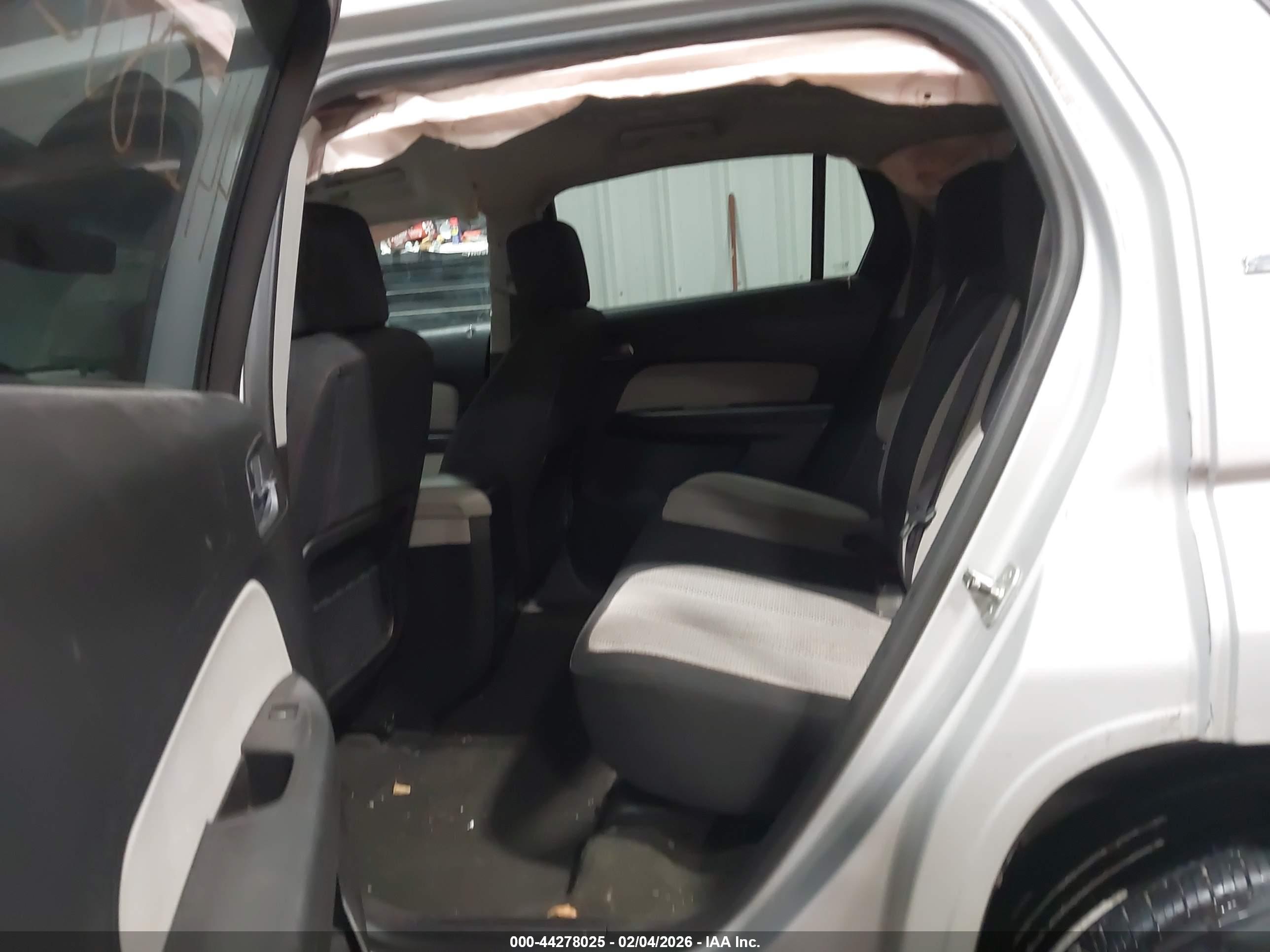 GMC TERRAIN image 8