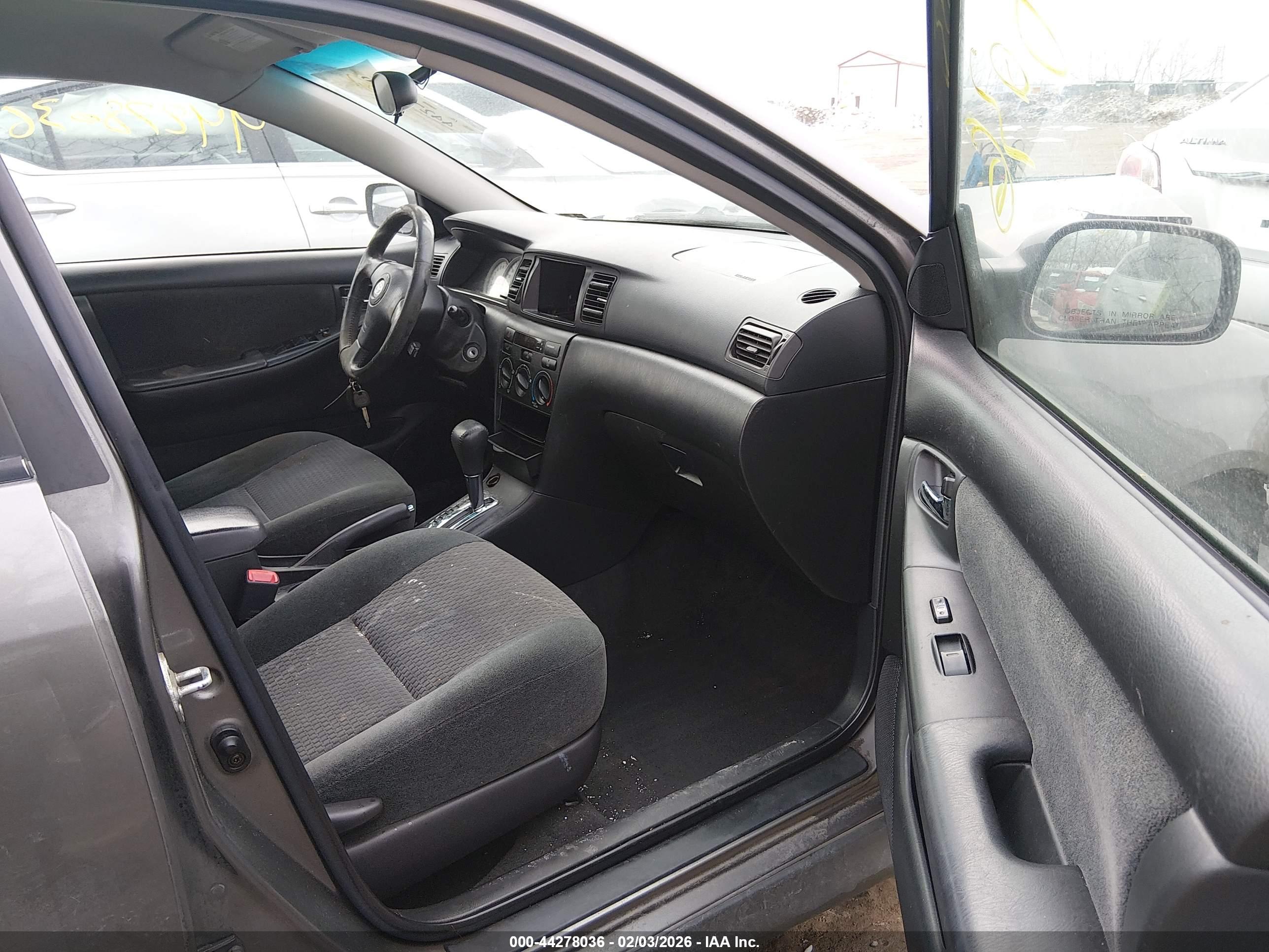 TOYOTA COROLLA image 5