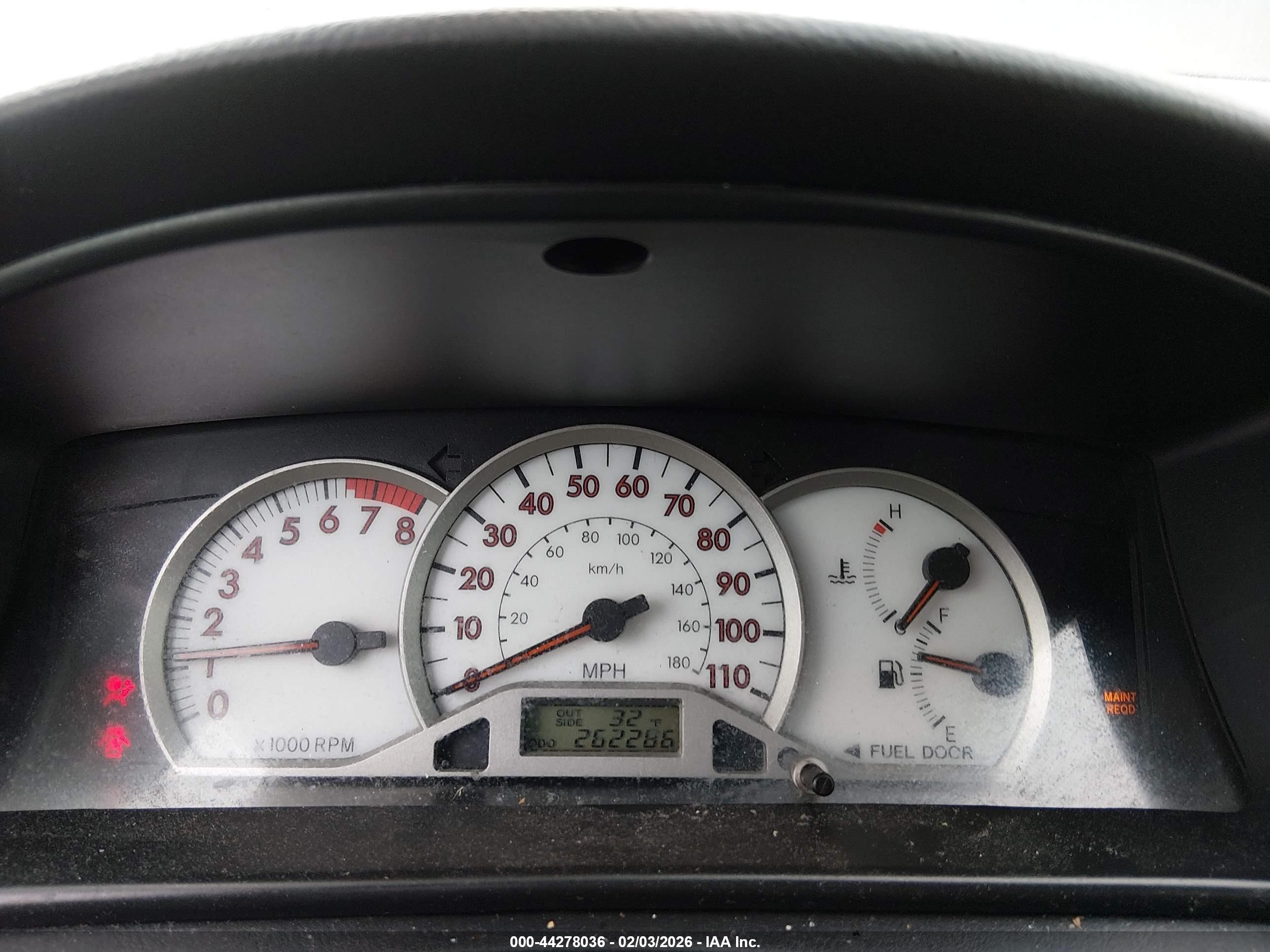 TOYOTA COROLLA image 7