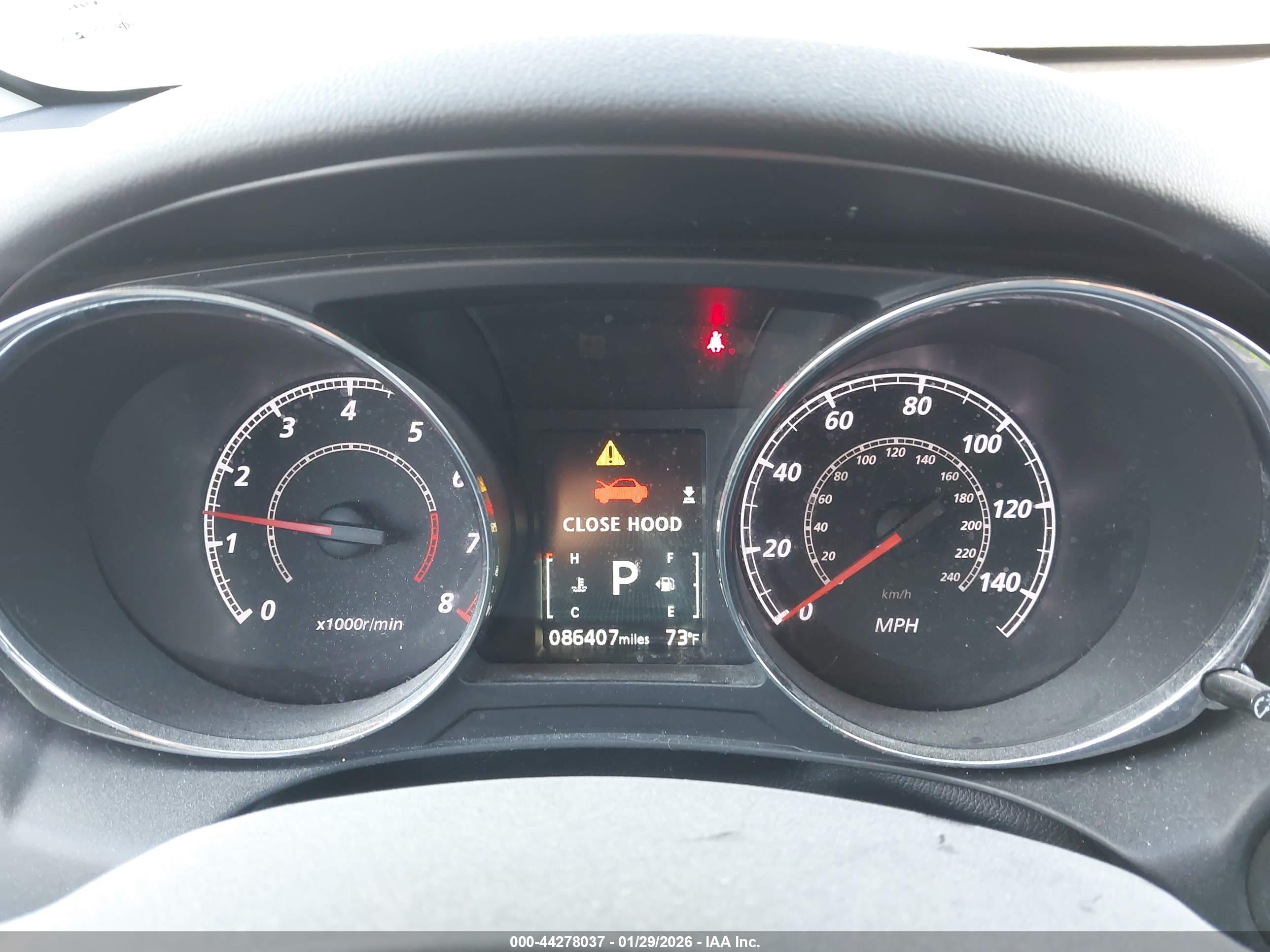 MITSUBISHI OUTLANDER image 7