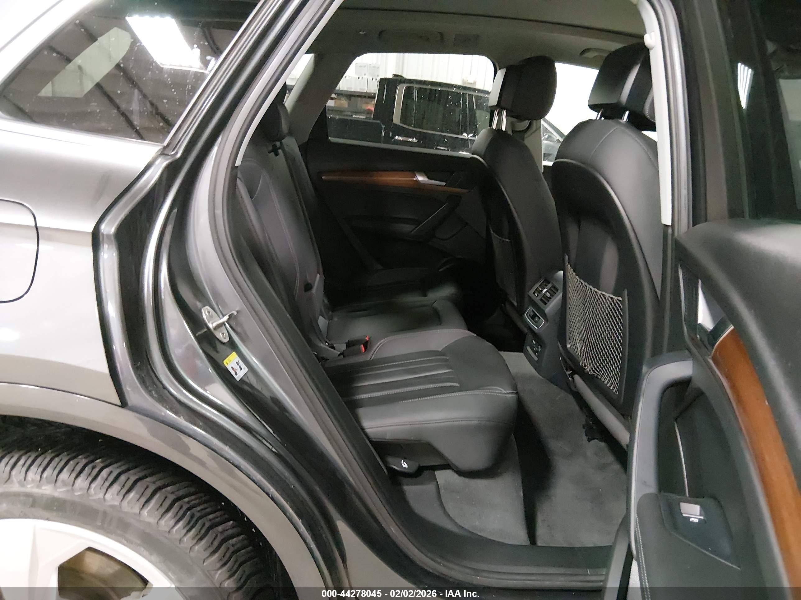 AUDI Q5 image 8