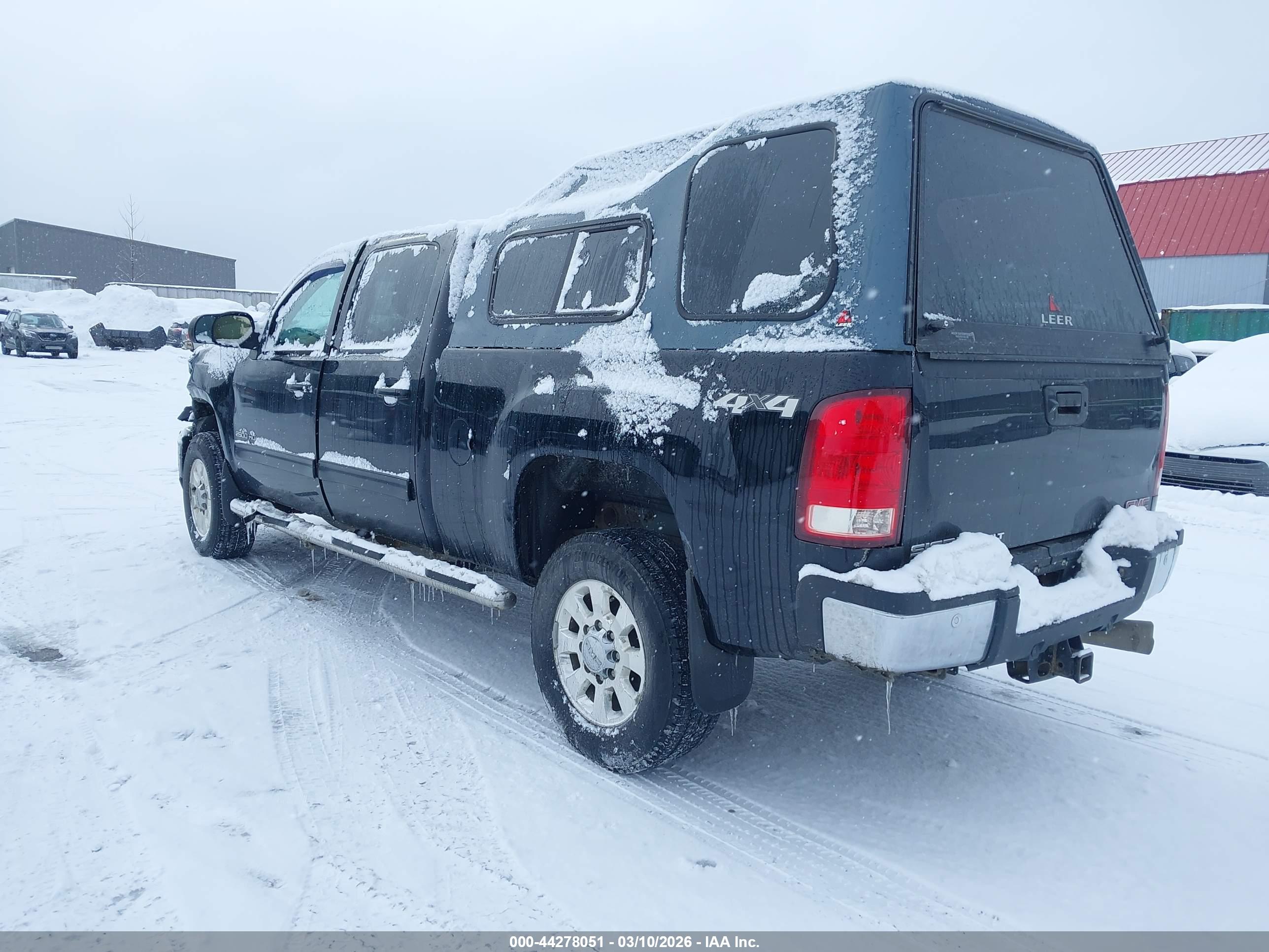 GMC SIERRA image 3