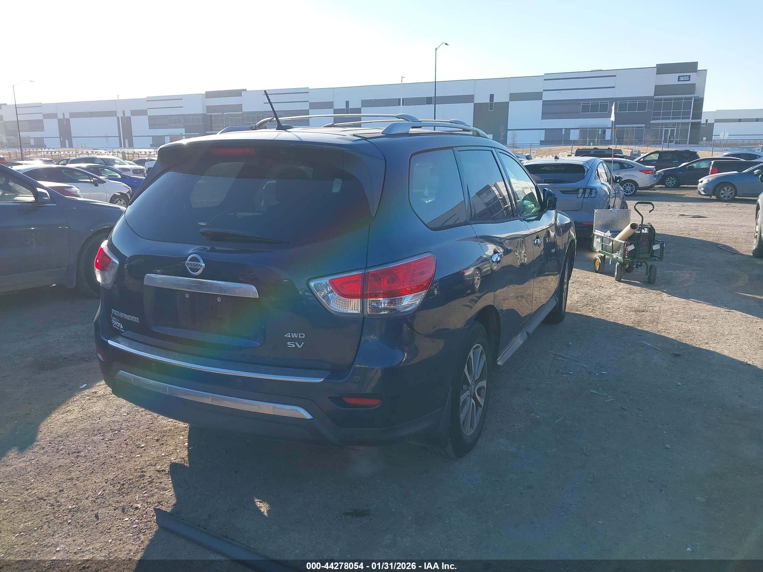 NISSAN PATHFINDER image 4